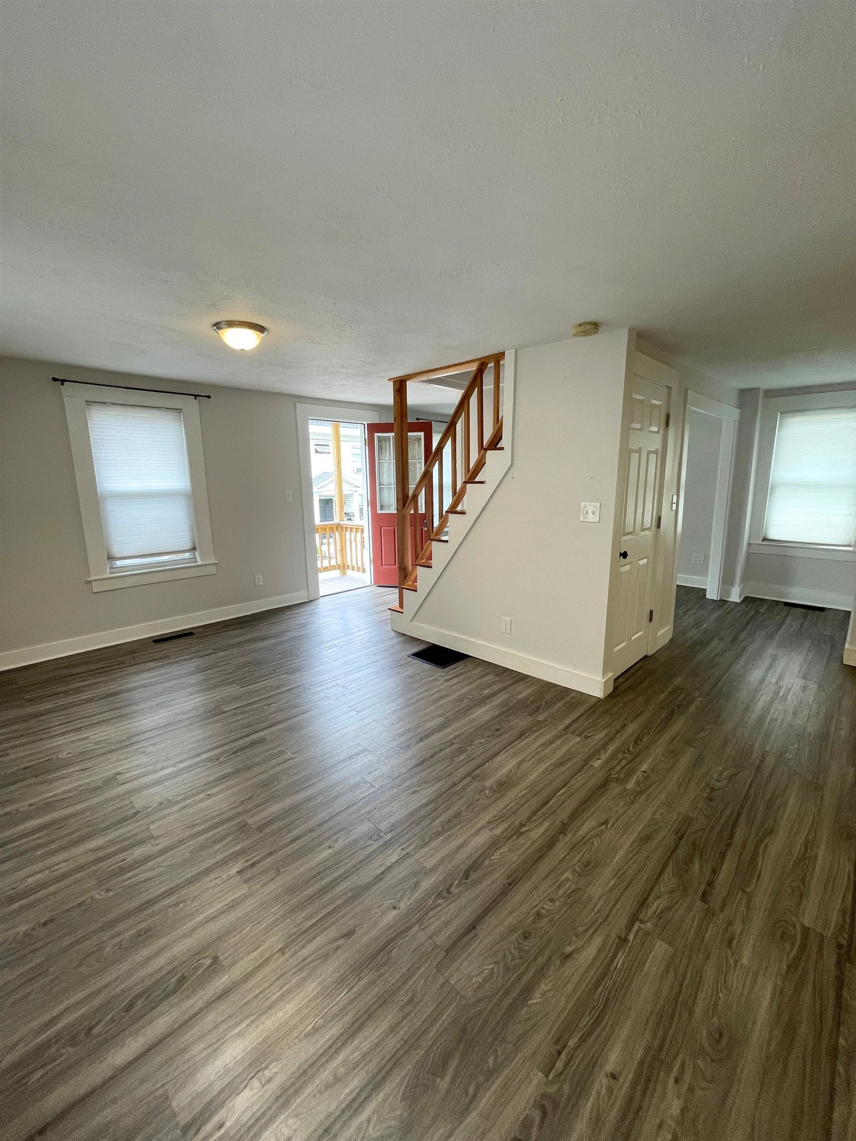 27 Pierce Street Property Photo 9