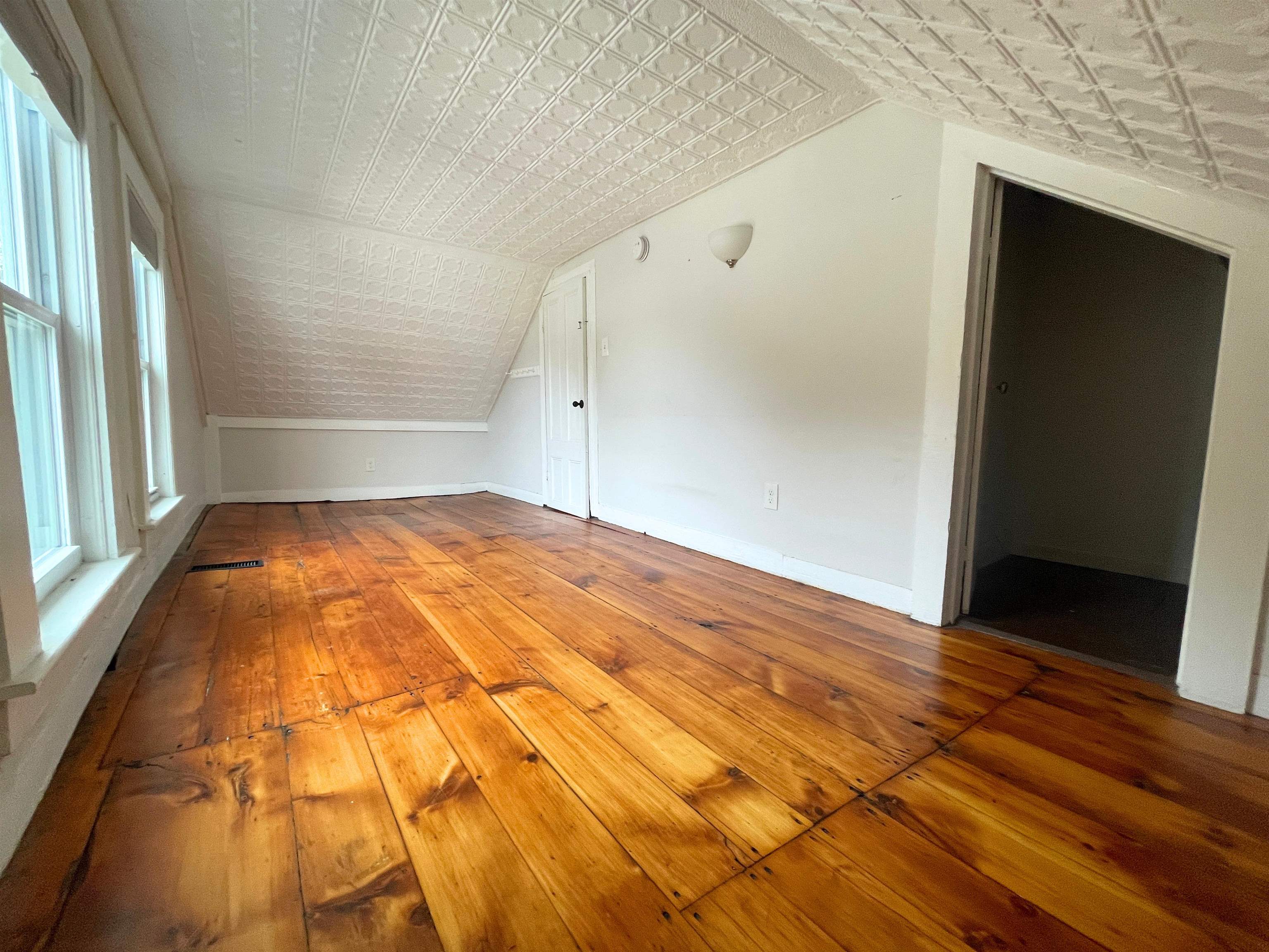 27 Pierce Street Property Photo 17