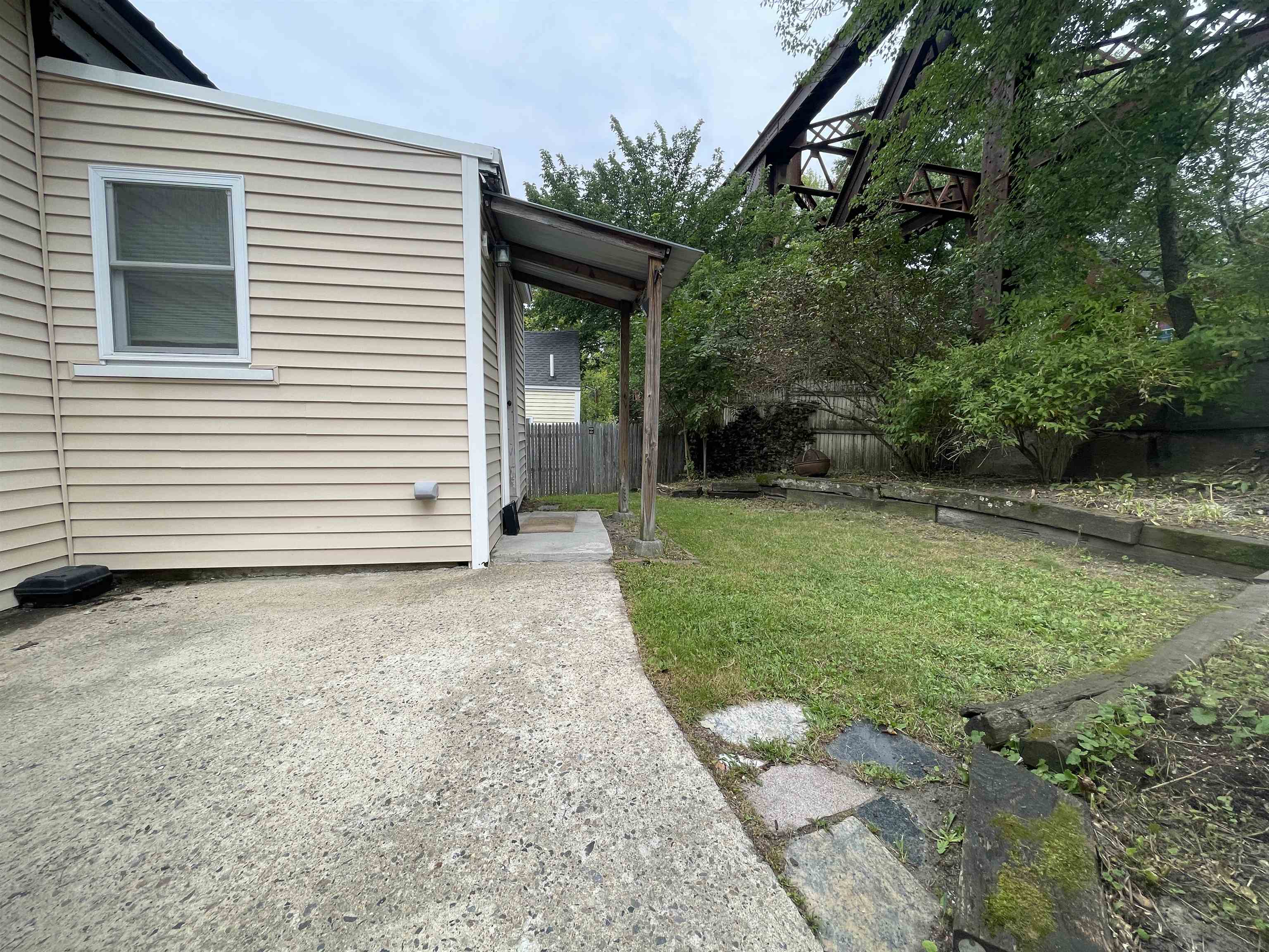 27 Pierce Street Property Photo 26