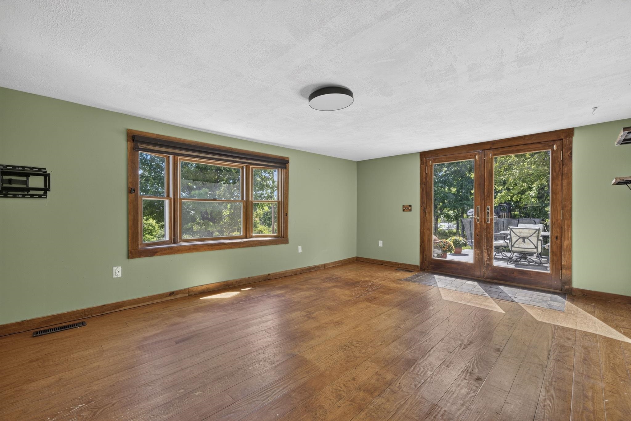 67 Lang Road Property Photo 16