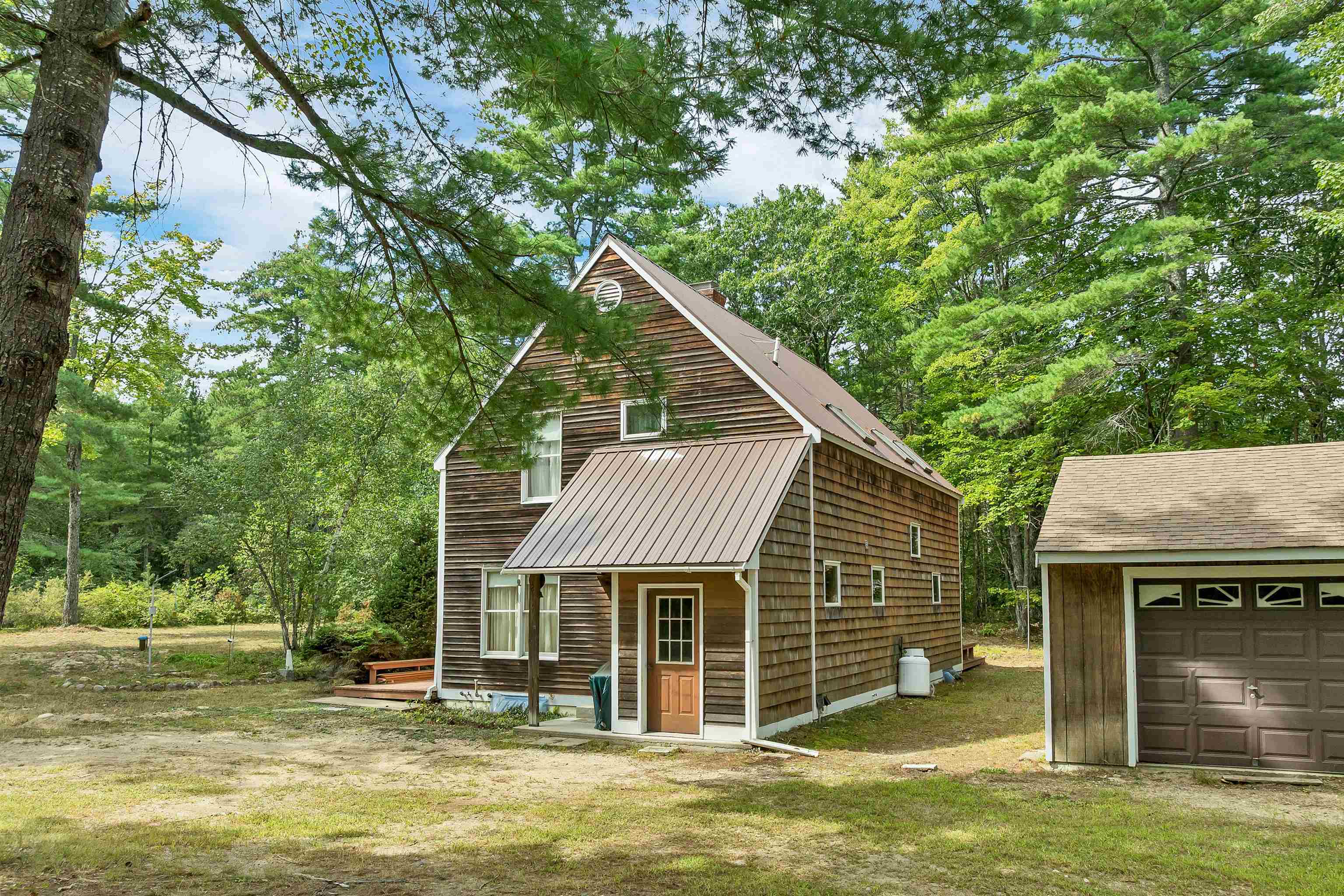 6 Laurel Road Property Photo 3