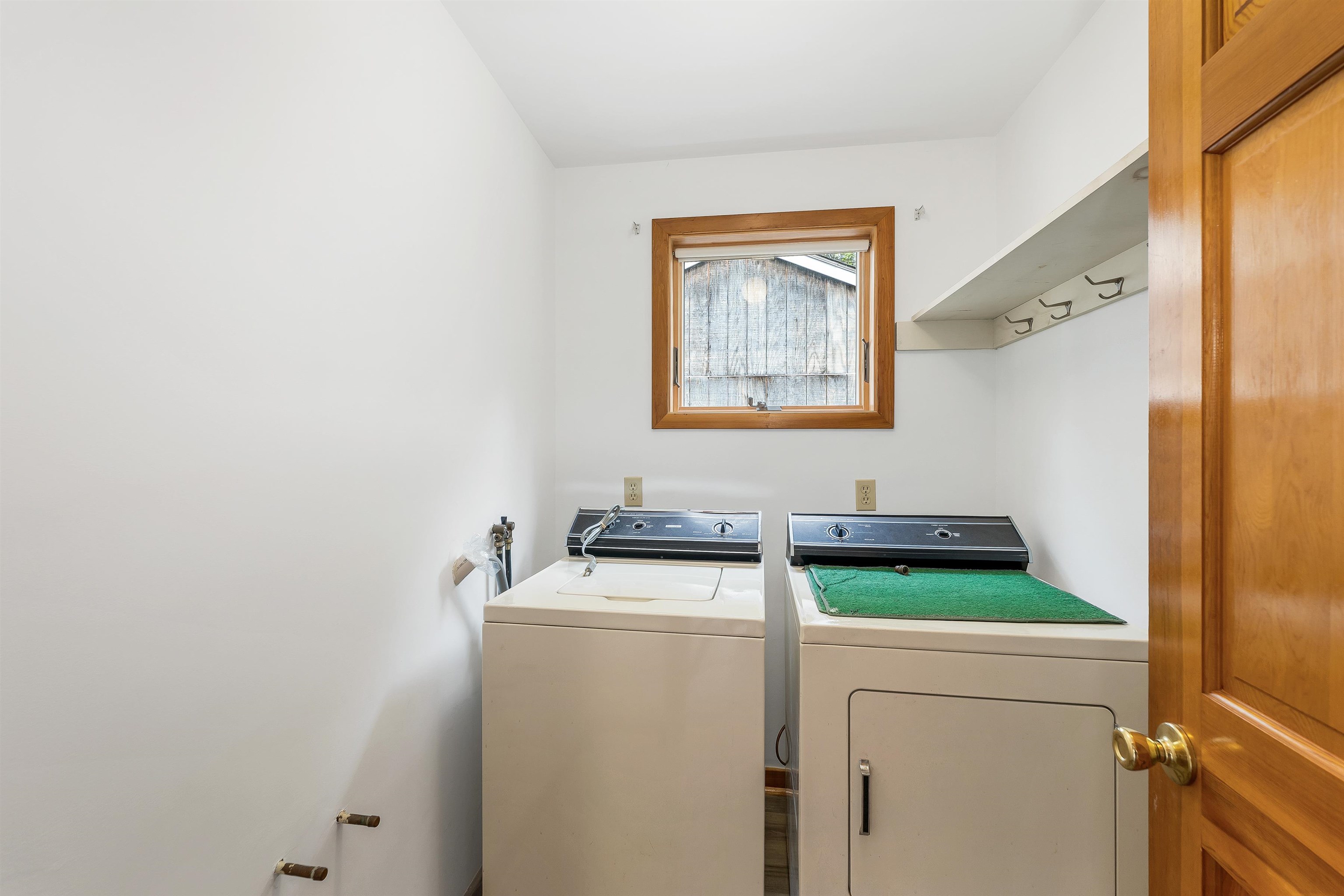 6 Laurel Road Property Photo 20