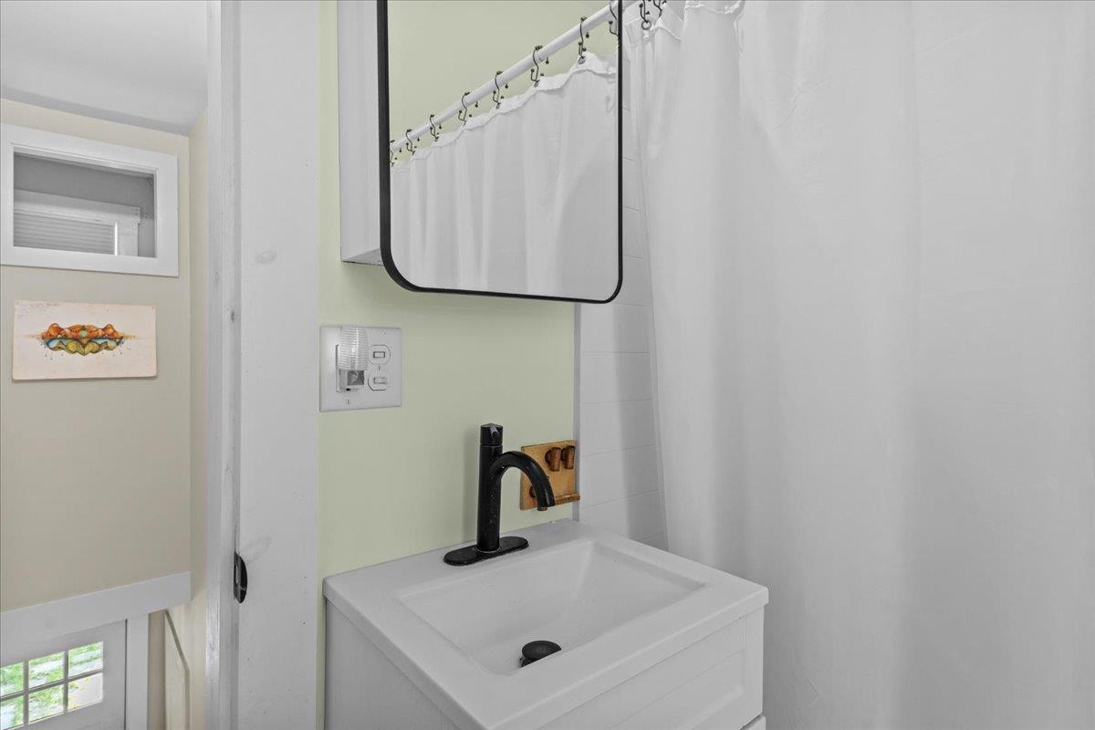18 Charles Street Property Photo 22