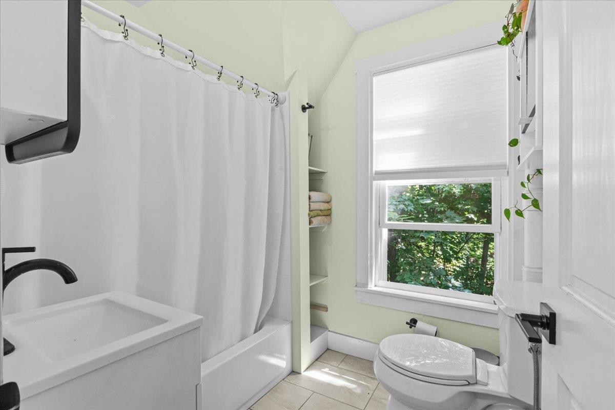 18 Charles Street Property Photo 23