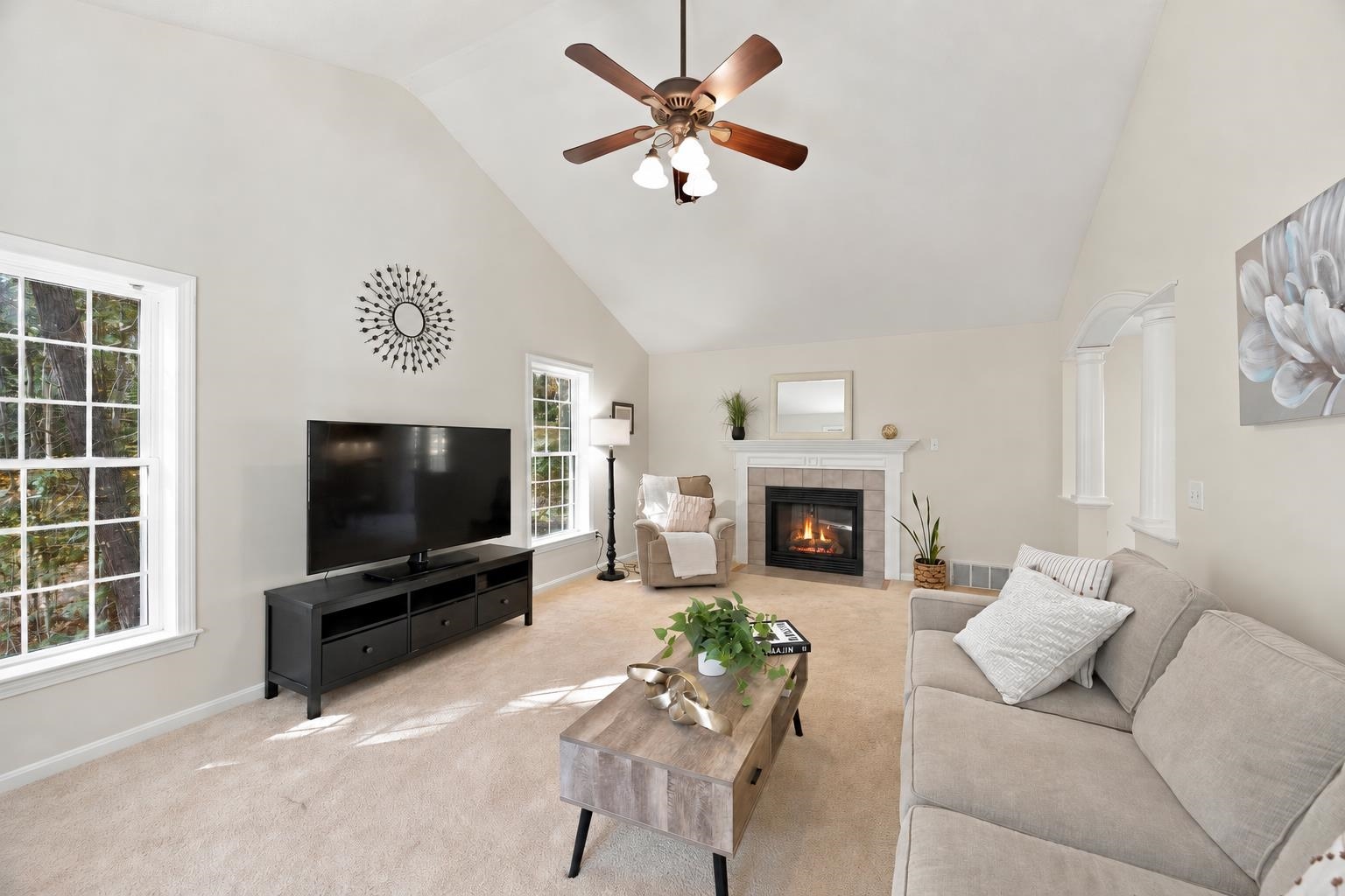 3 Fox Meadow Drive Property Photo 1