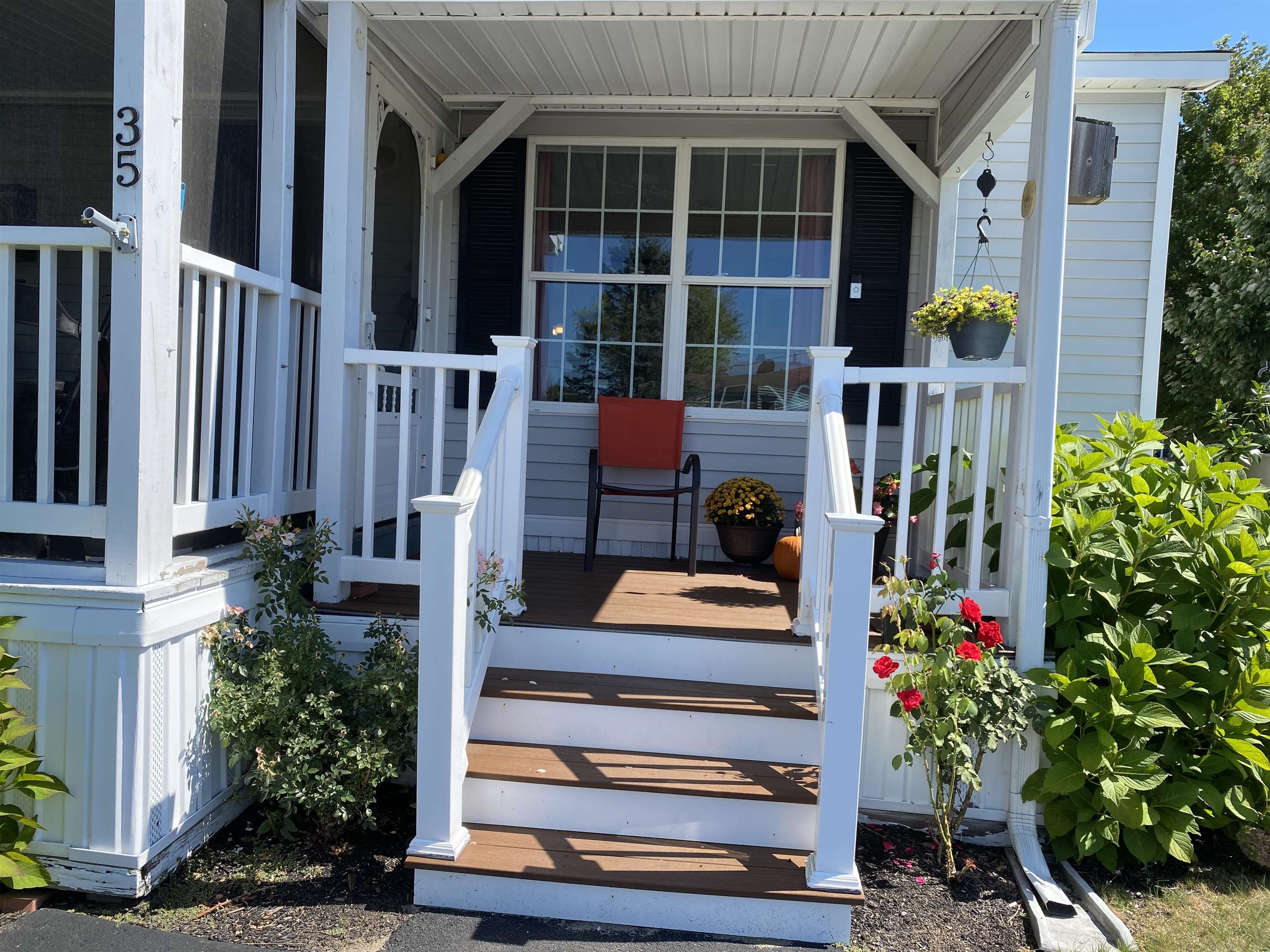 35 Tricia Street Property Photo 2