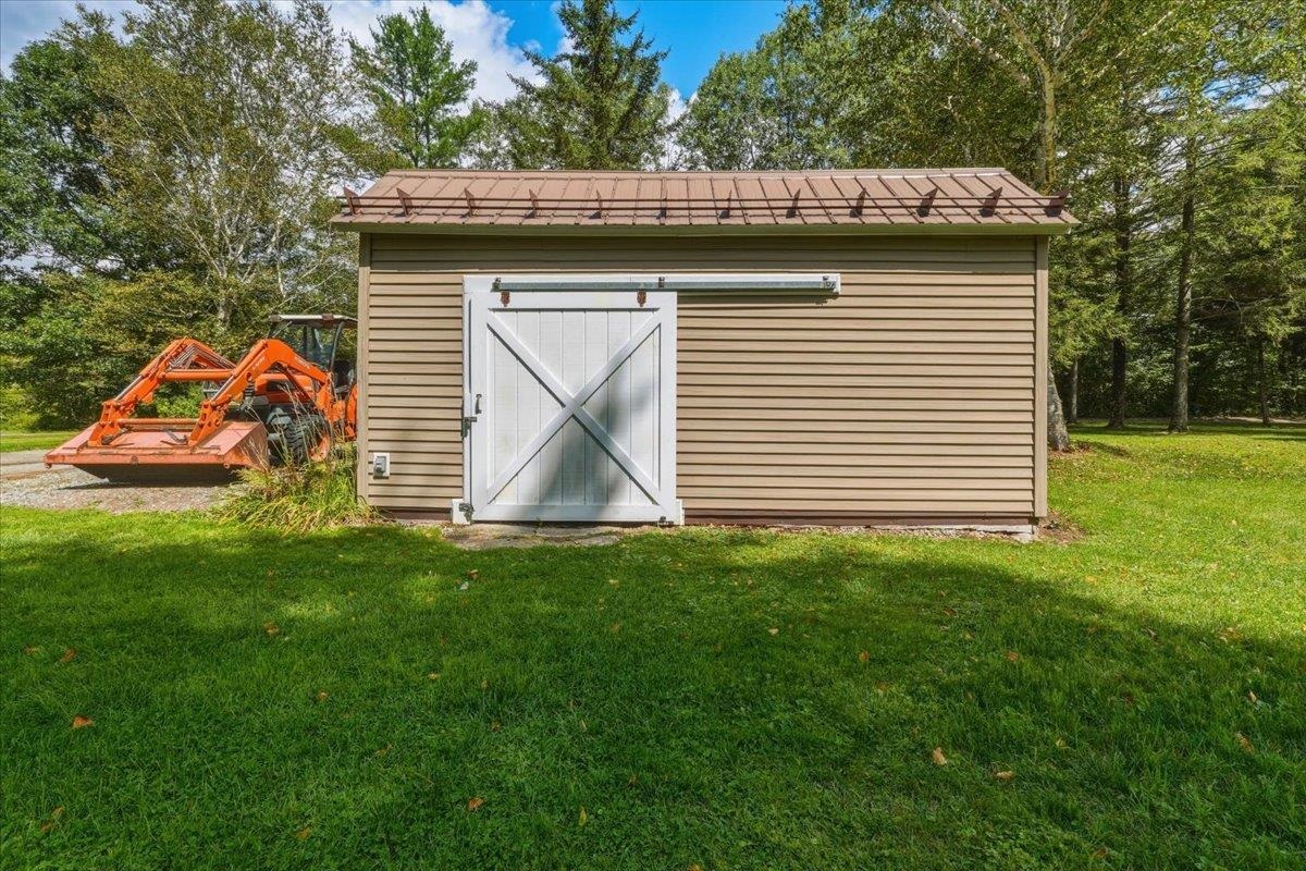 435 Lendway Lane Property Photo 40
