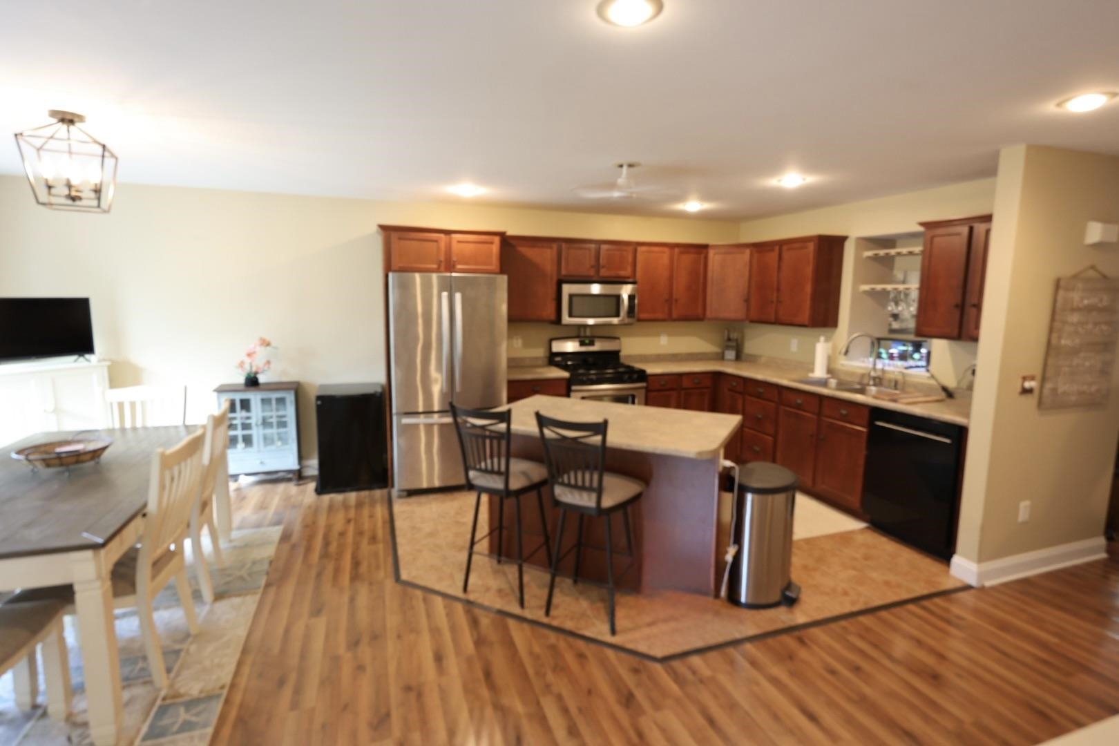 76 Pear Tree Lane Property Photo 6
