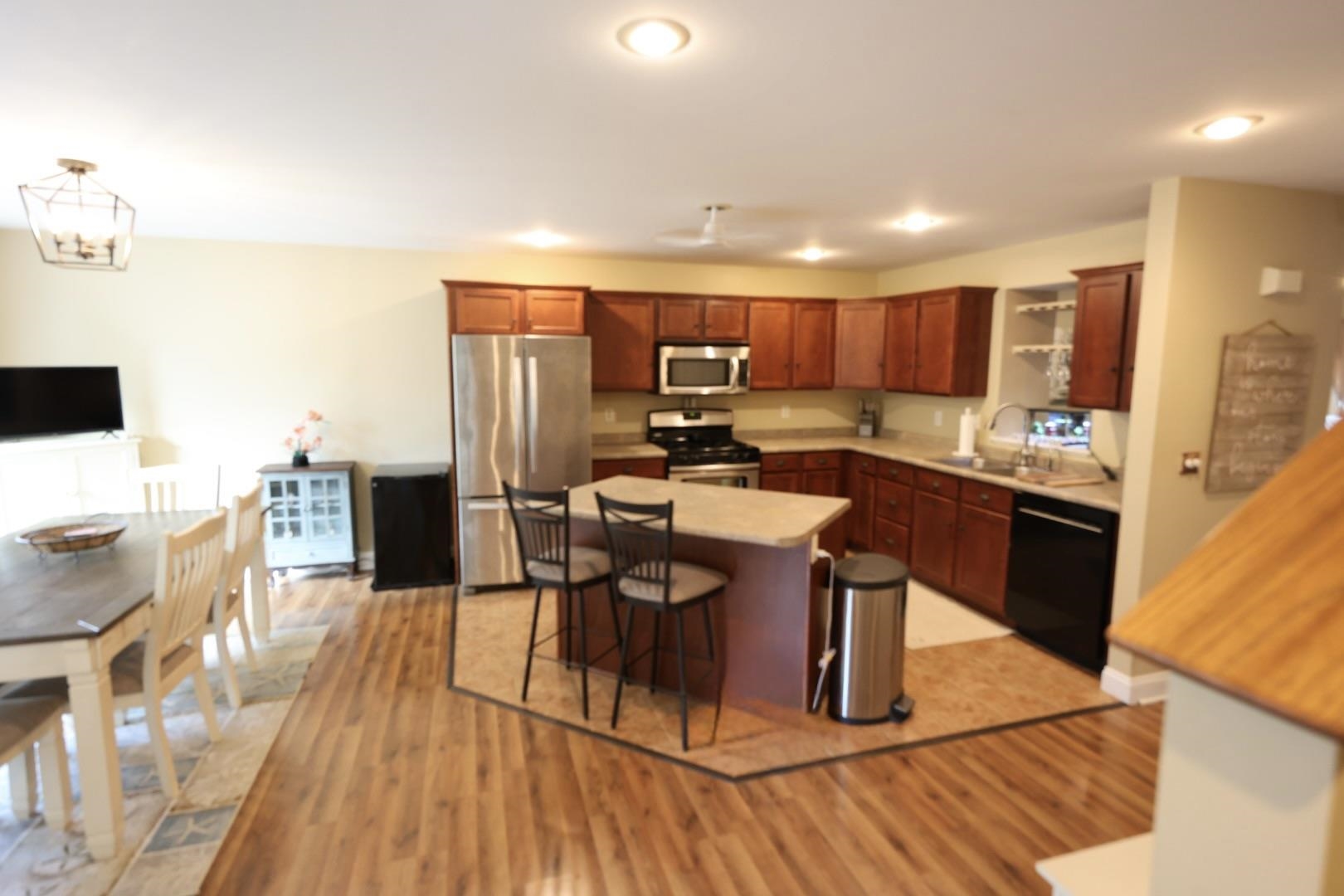 76 Pear Tree Lane Property Photo 7