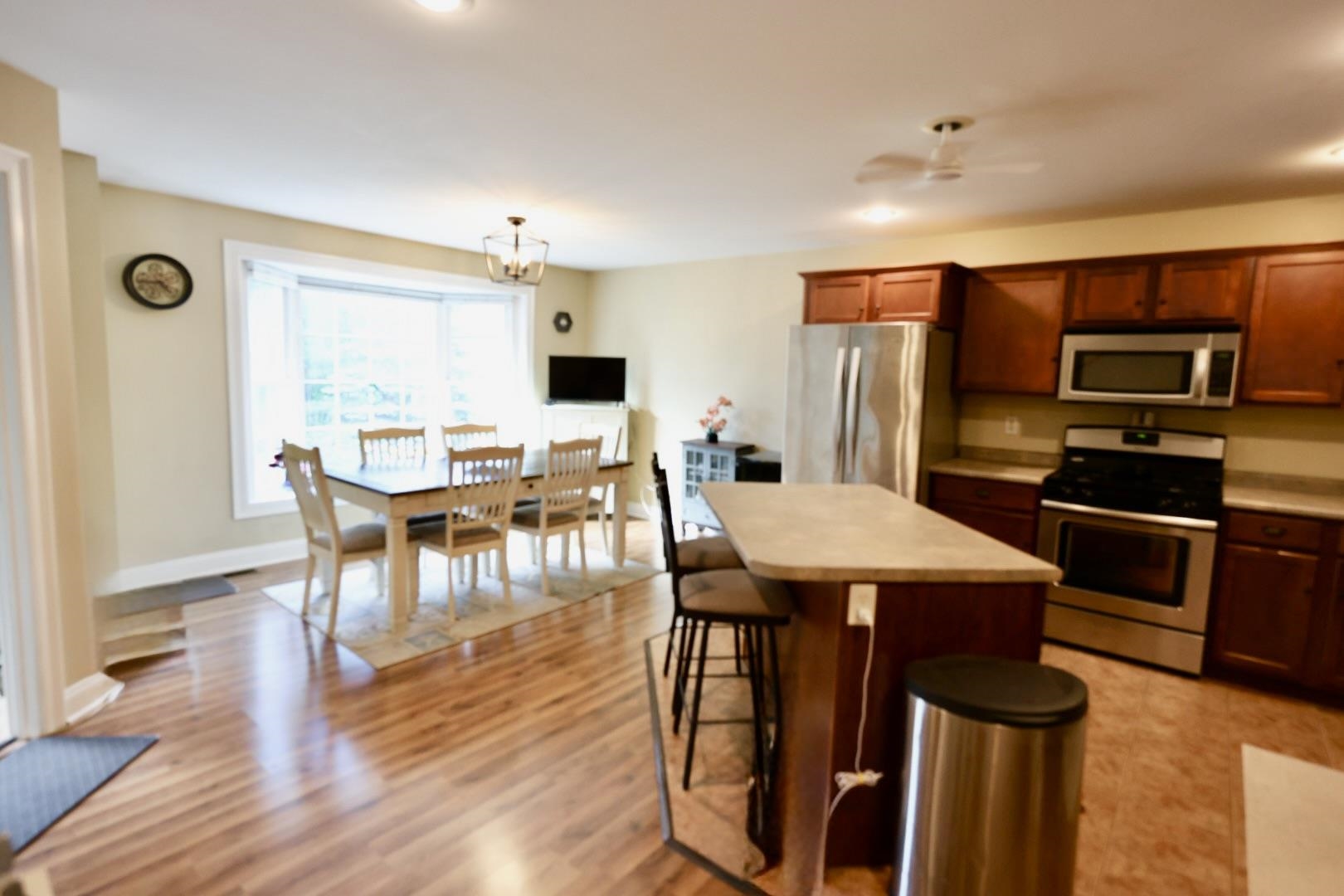 76 Pear Tree Lane Property Photo 8