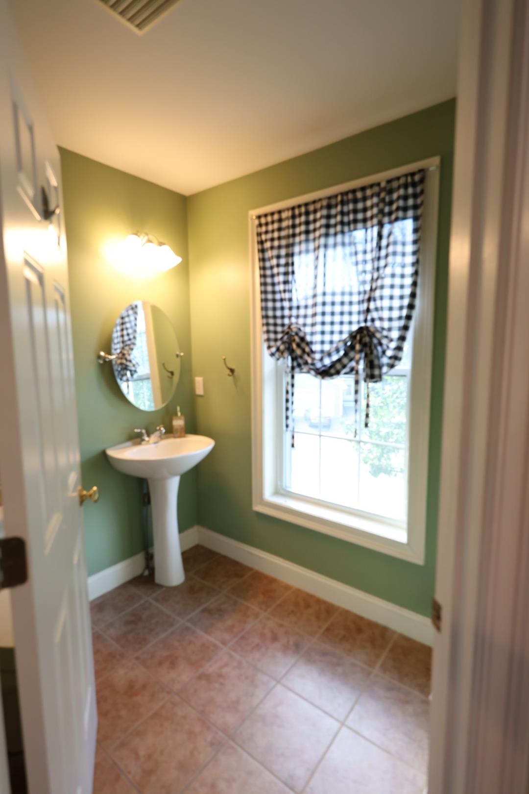 76 Pear Tree Lane Property Photo 12
