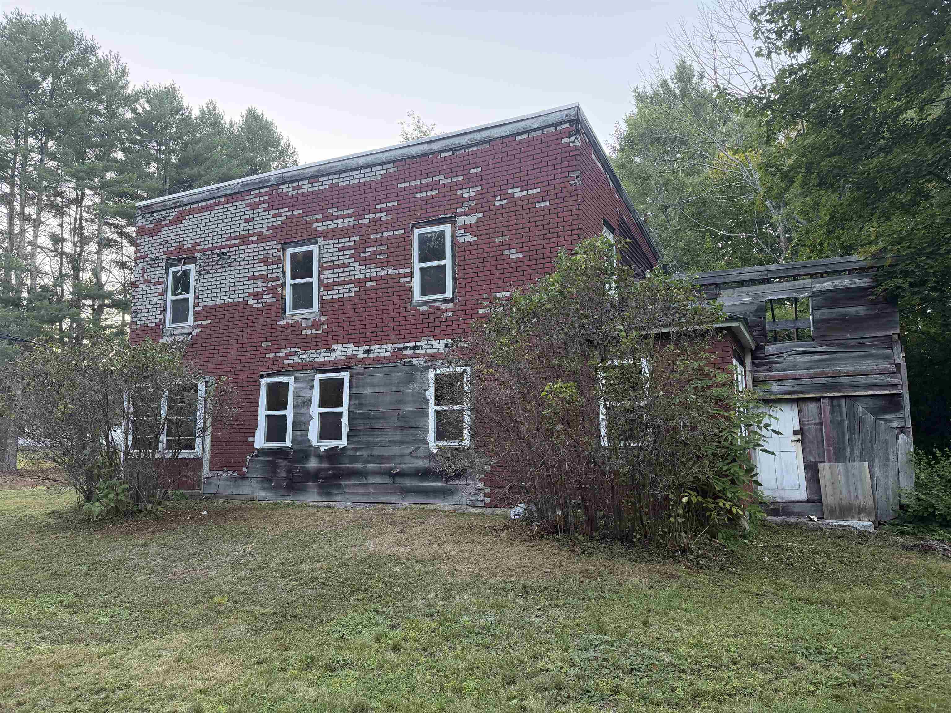 198 Village Road Property Photo 3