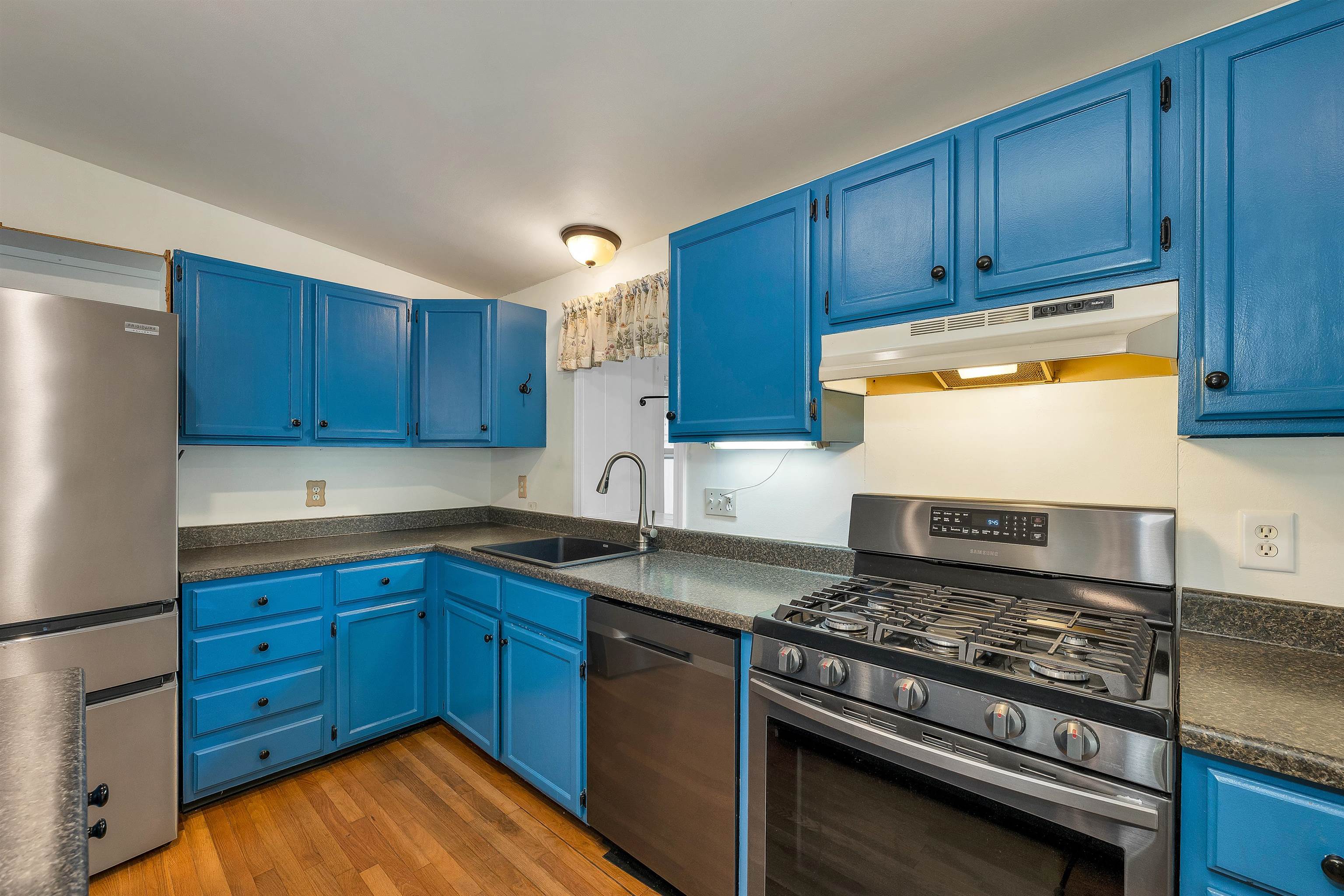 19 Leigh Drive Property Photo 2