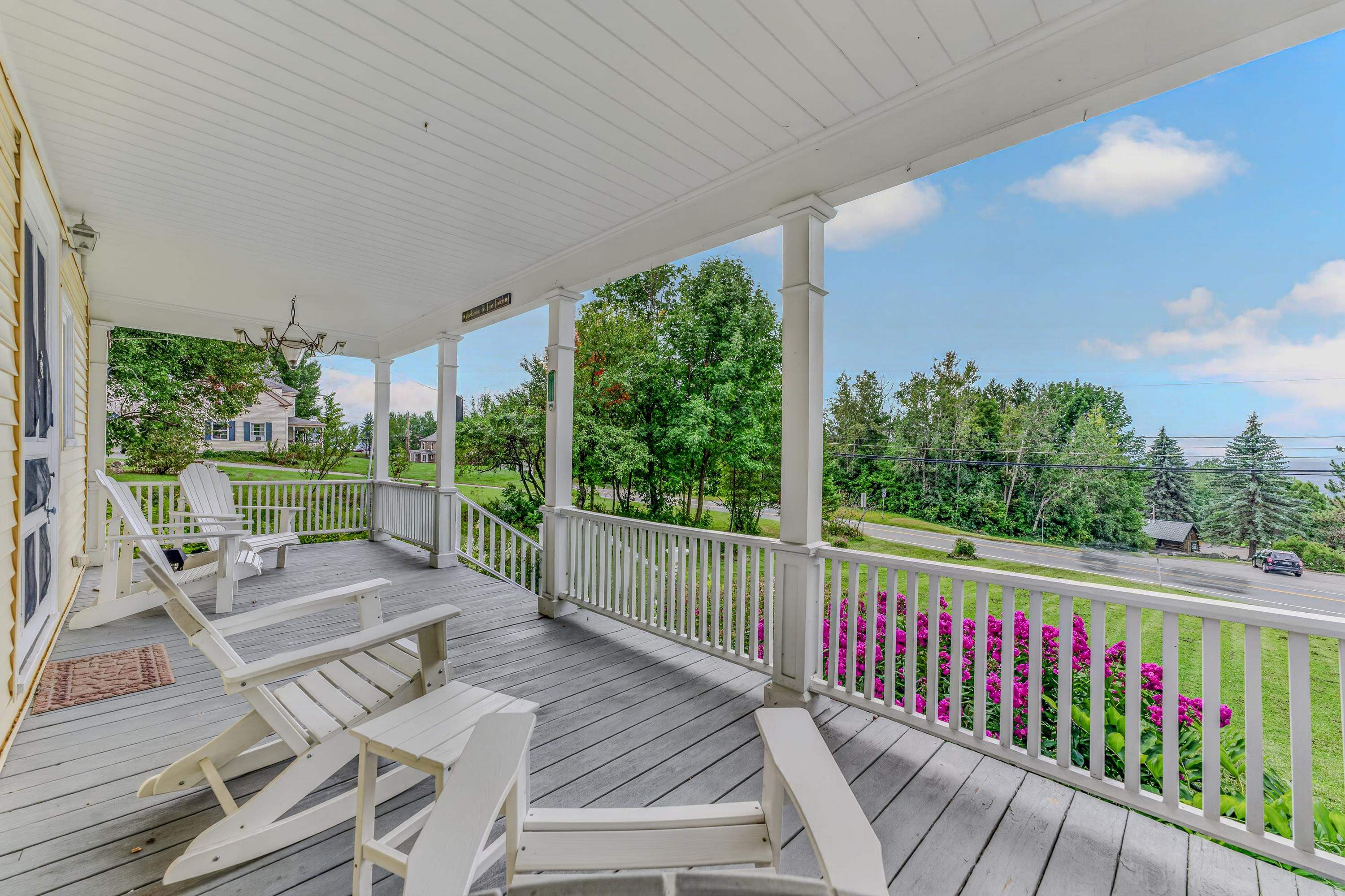 771 Presidential Highway Property Photo 6