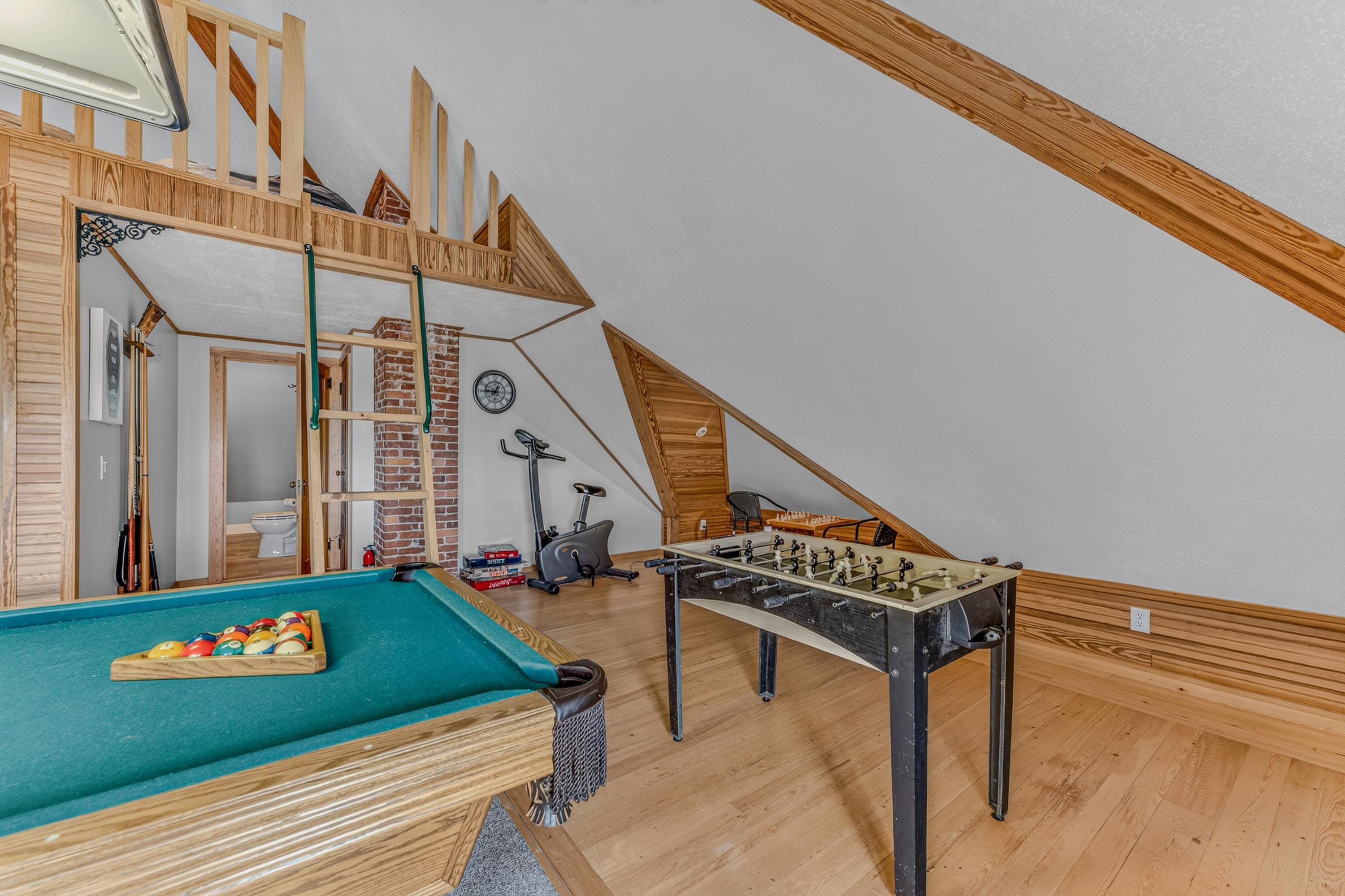 771 Presidential Highway Property Photo 44
