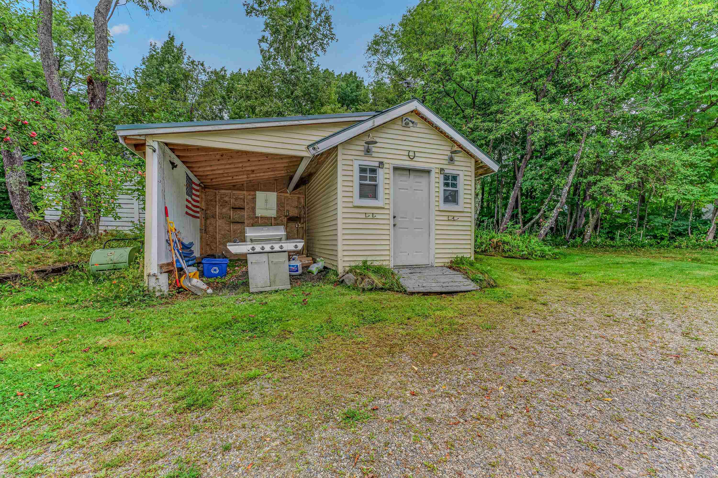 771 Presidential Highway Property Photo 54