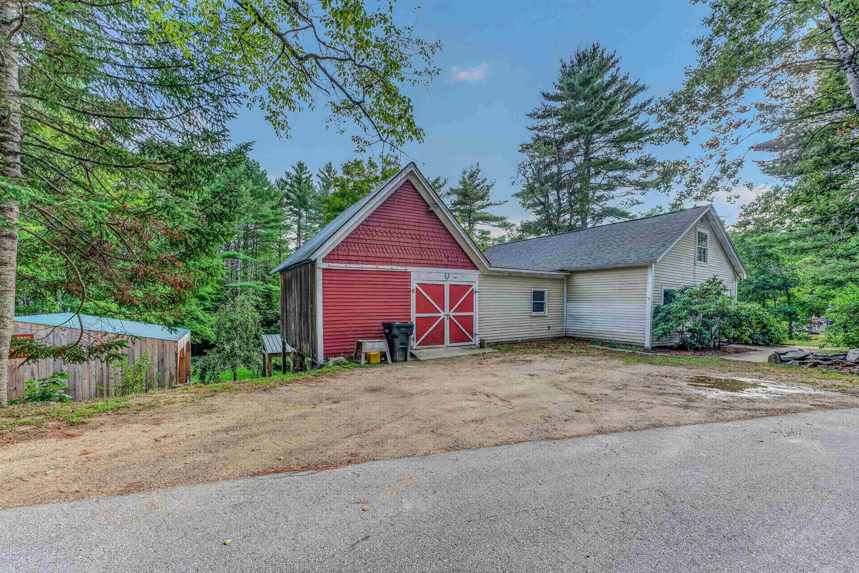 402 Oak Hill Road Property Photo 8
