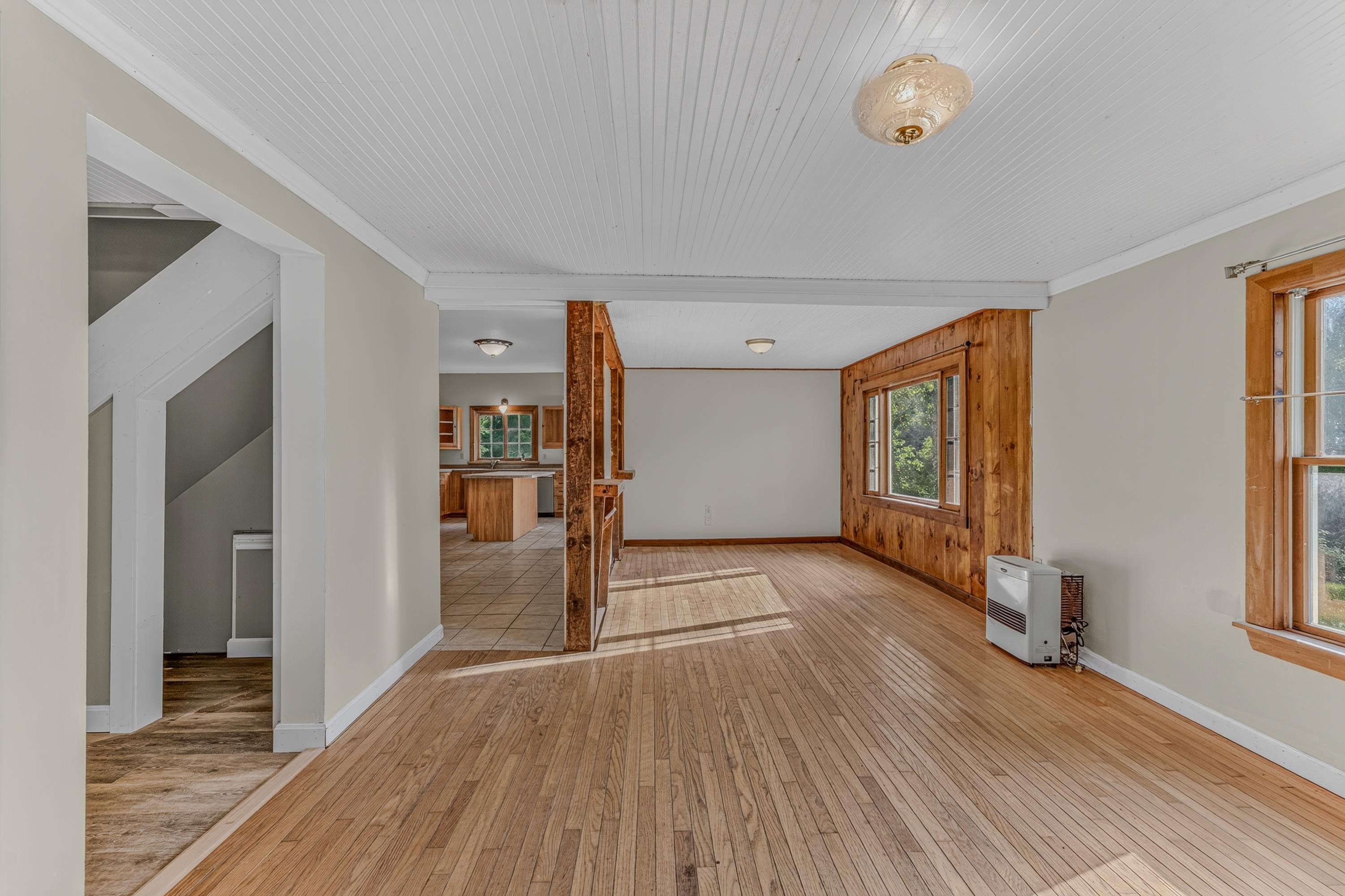 402 Oak Hill Road Property Photo 9