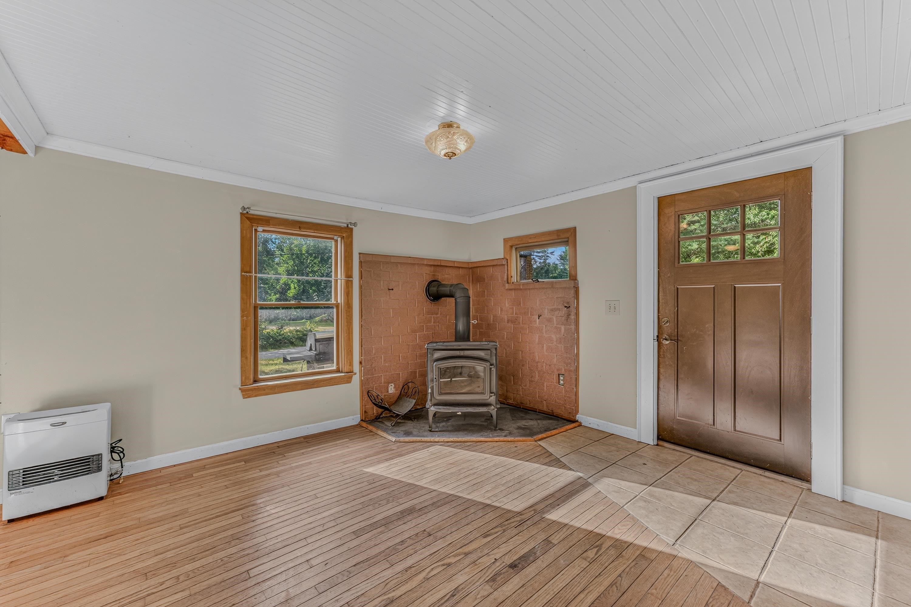 402 Oak Hill Road Property Photo 11