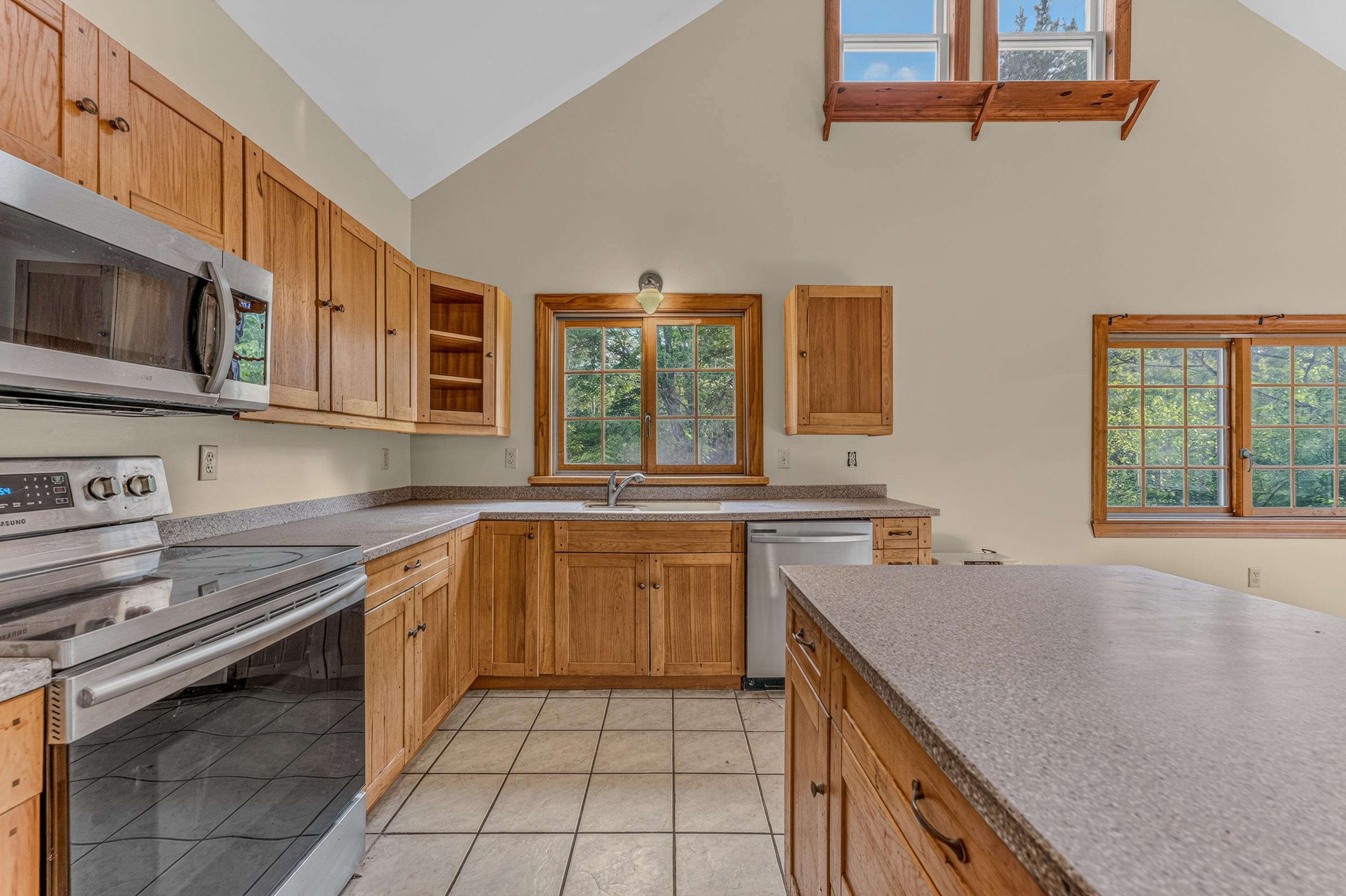 402 Oak Hill Road Property Photo 17