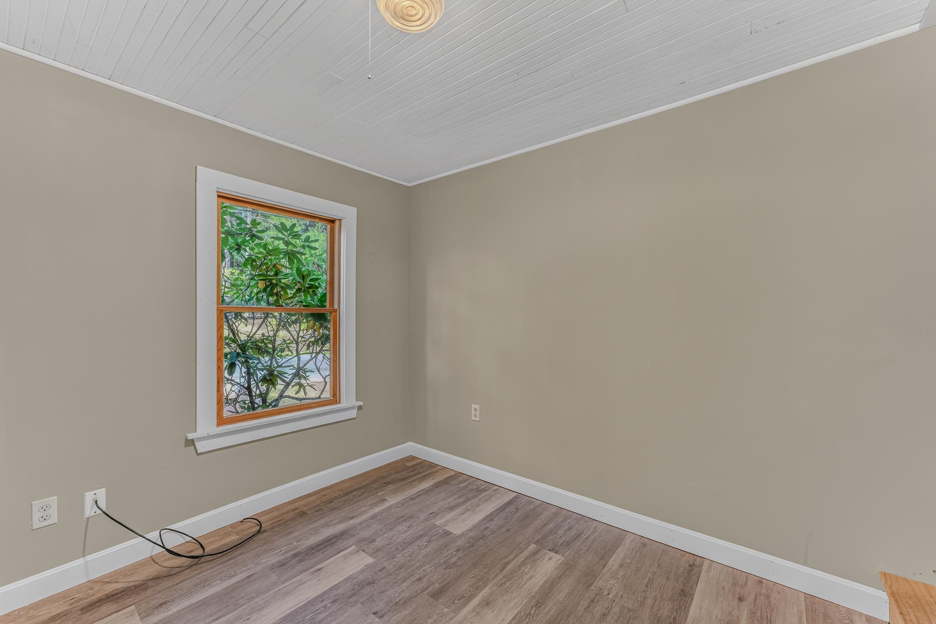 402 Oak Hill Road Property Photo 34