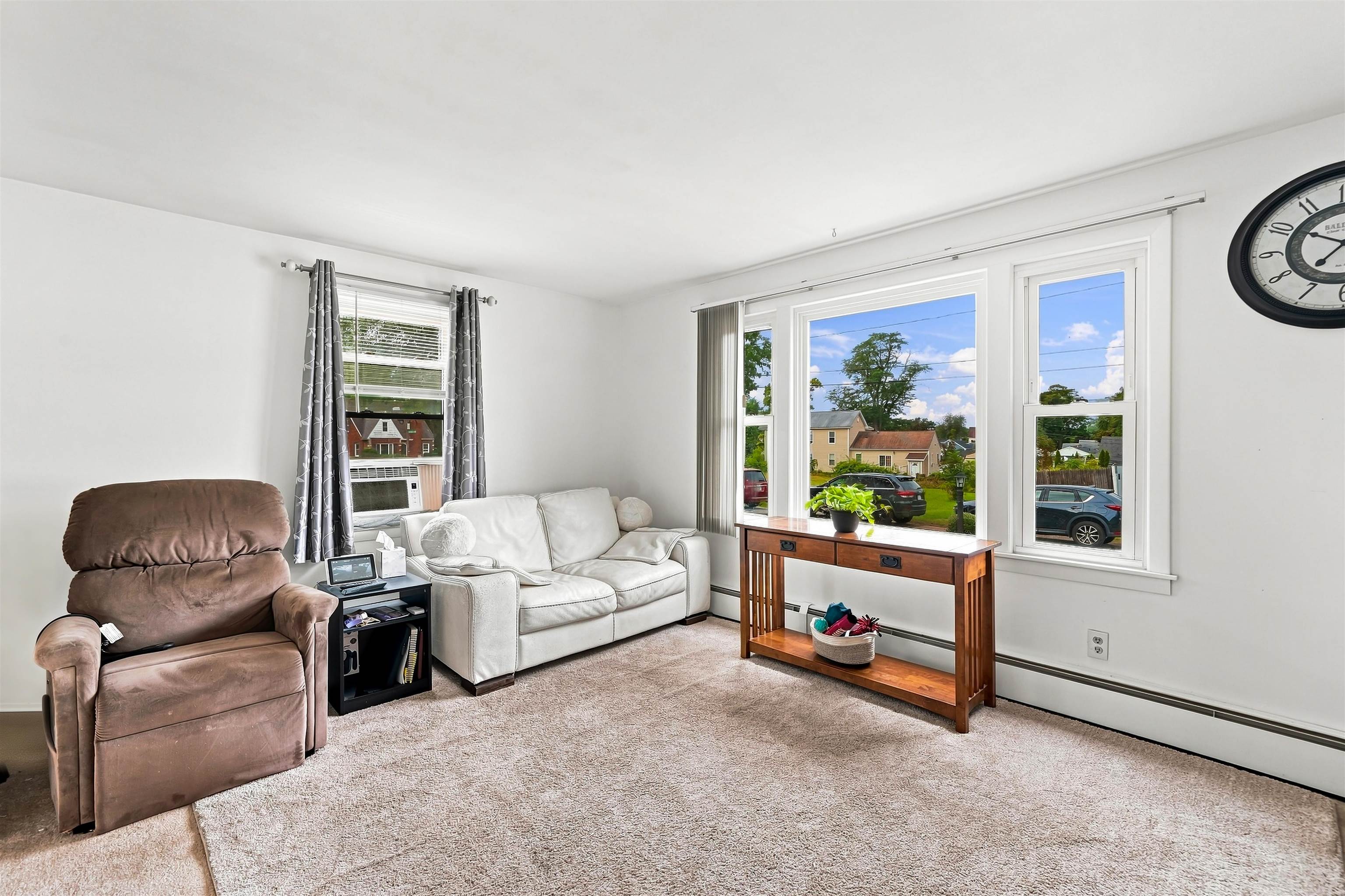 21 Woodbine Avenue Property Photo 6