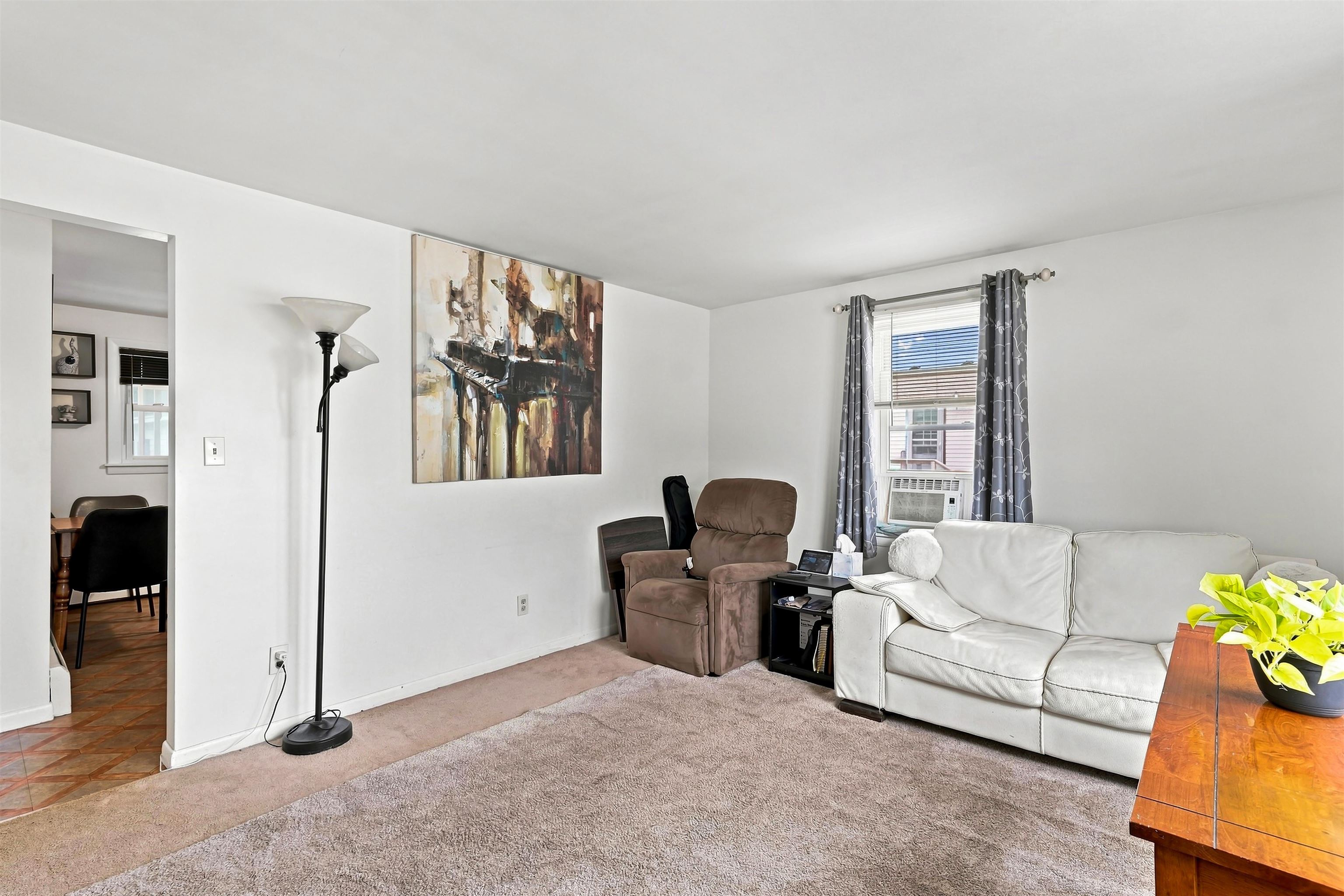 21 Woodbine Avenue Property Photo 7