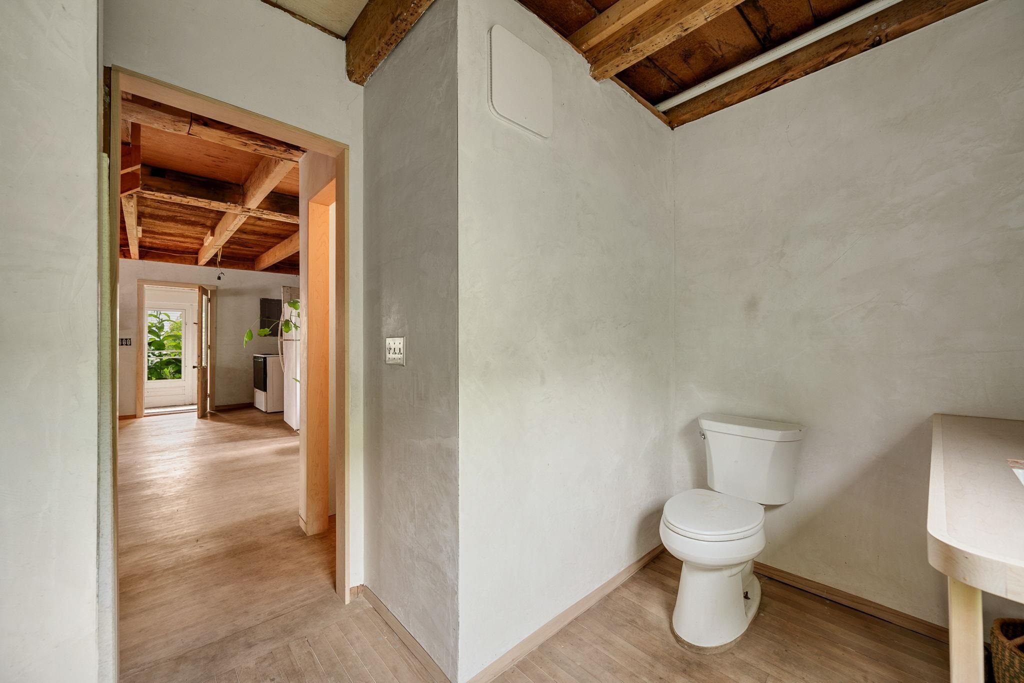 8 Short Street Property Photo 28