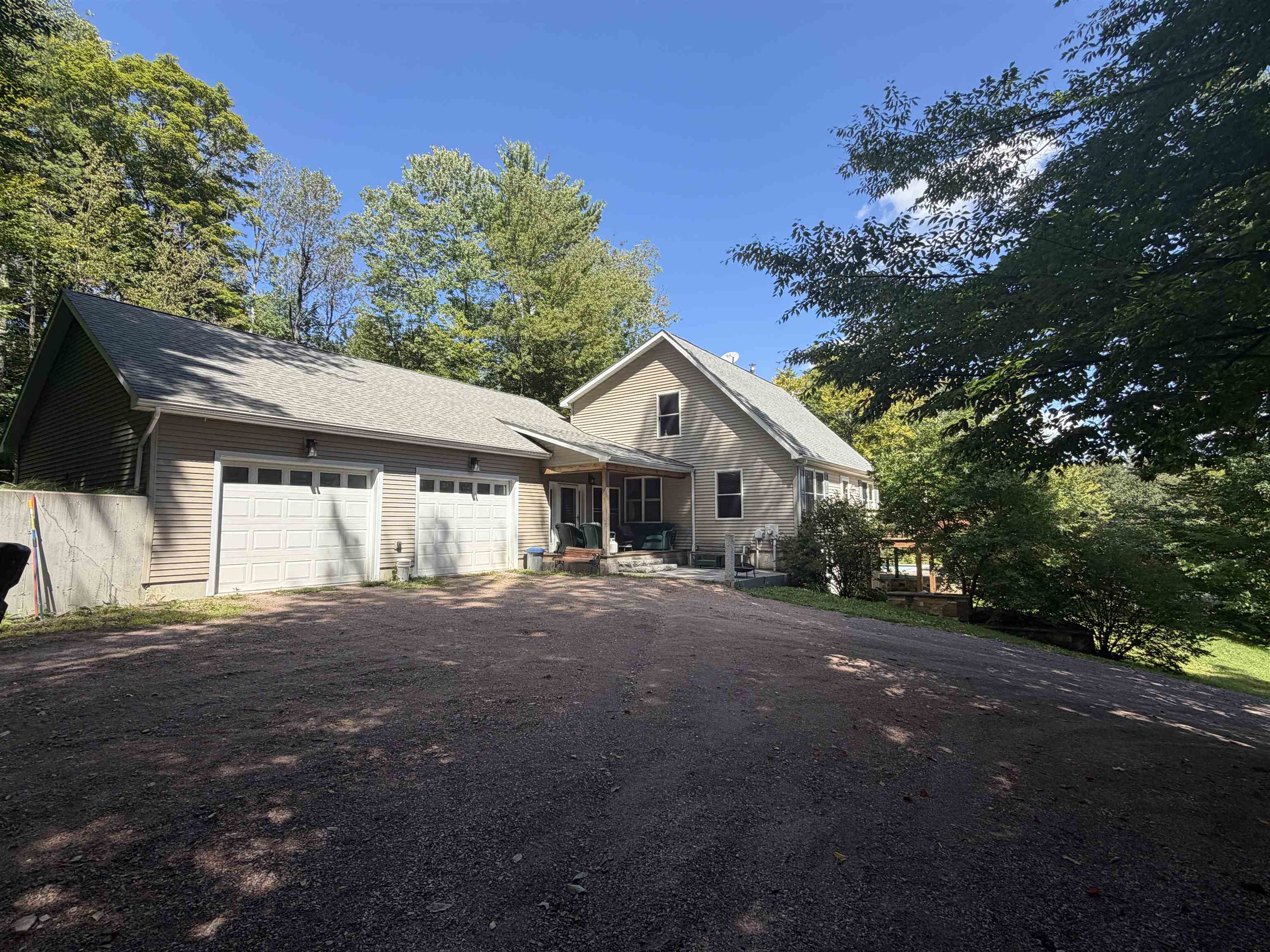 422 Hayden Hill Road E Property Photo 13