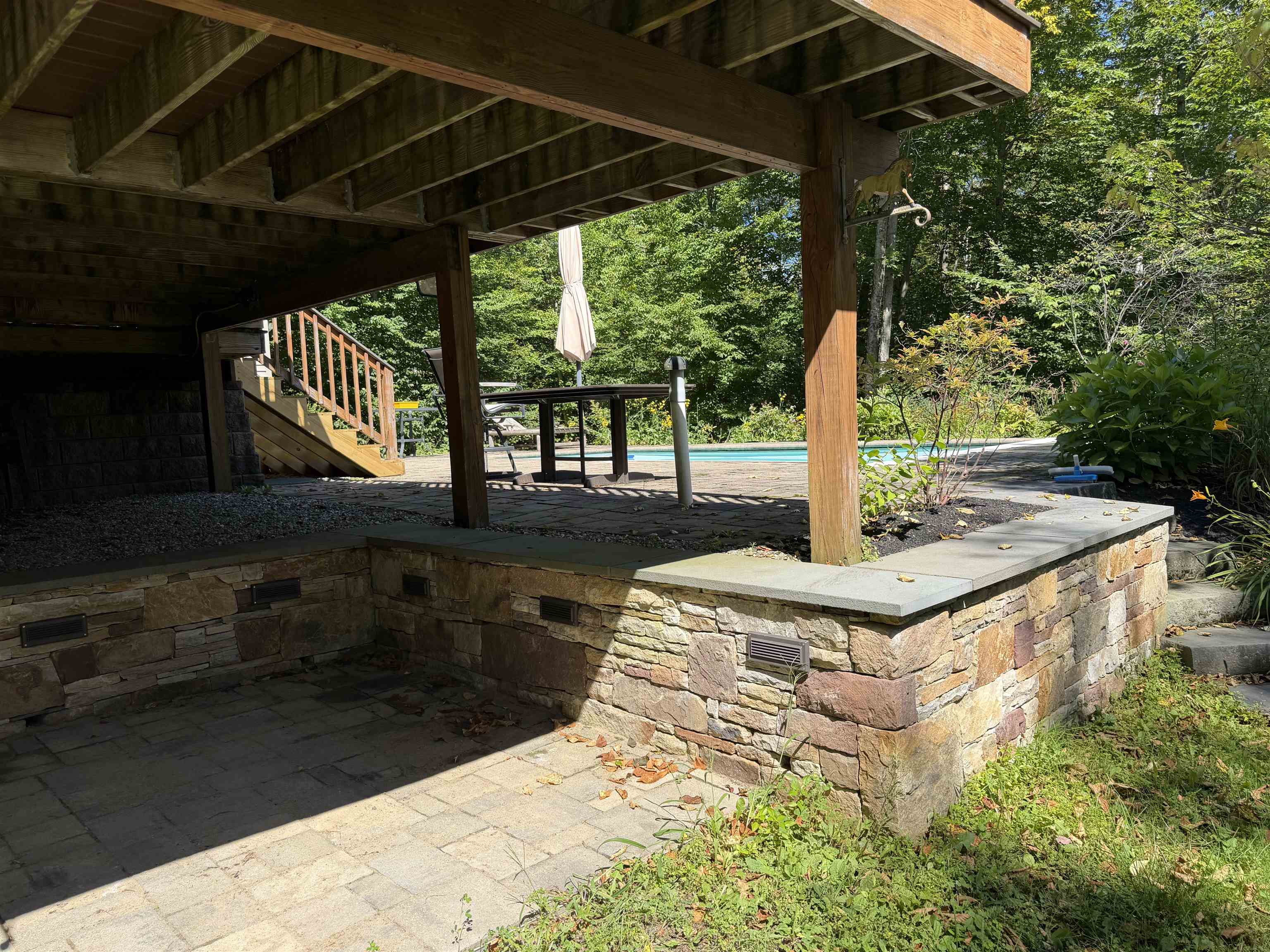422 Hayden Hill Road E Property Photo 16