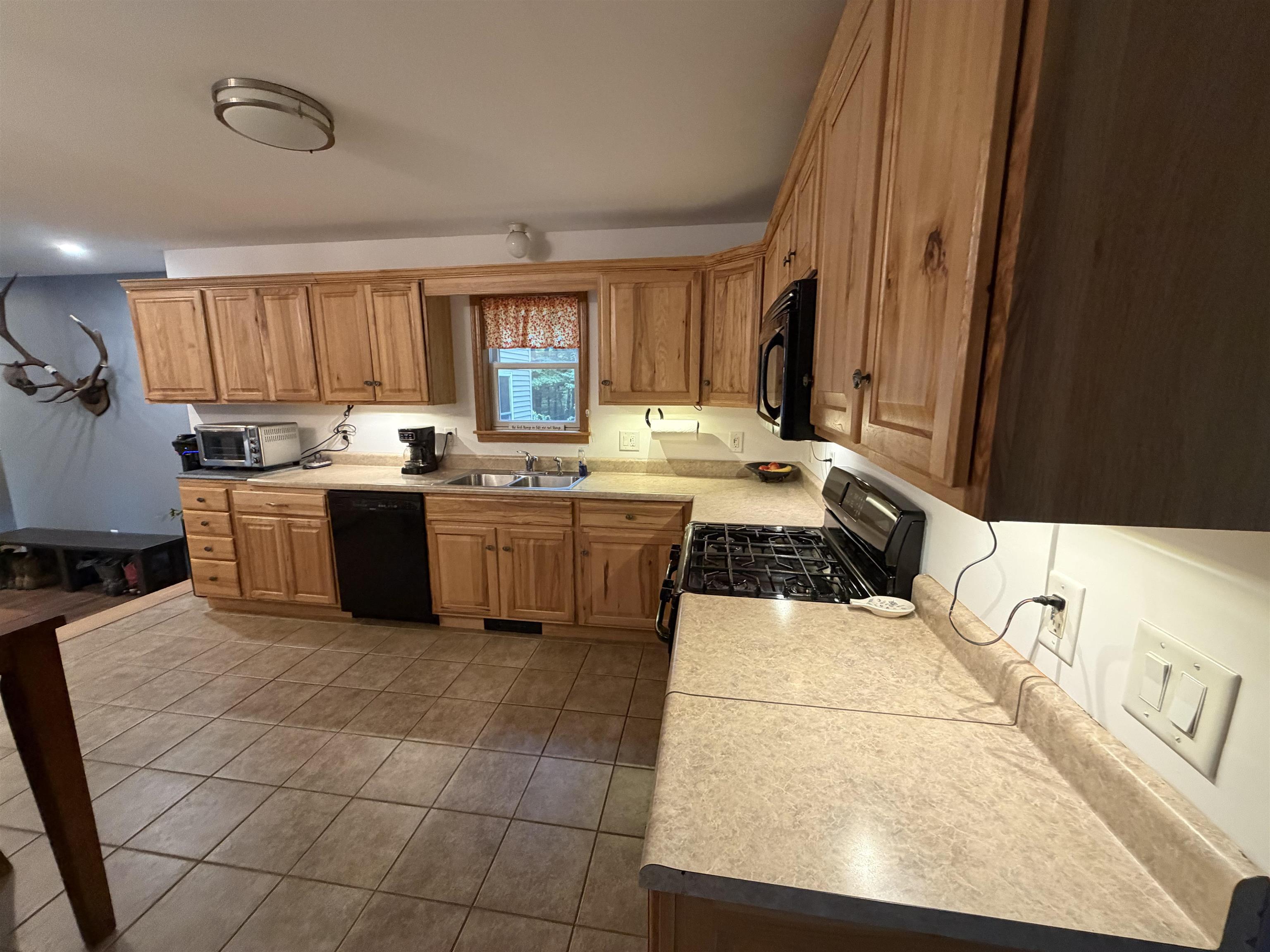 422 Hayden Hill Road E Property Photo 36
