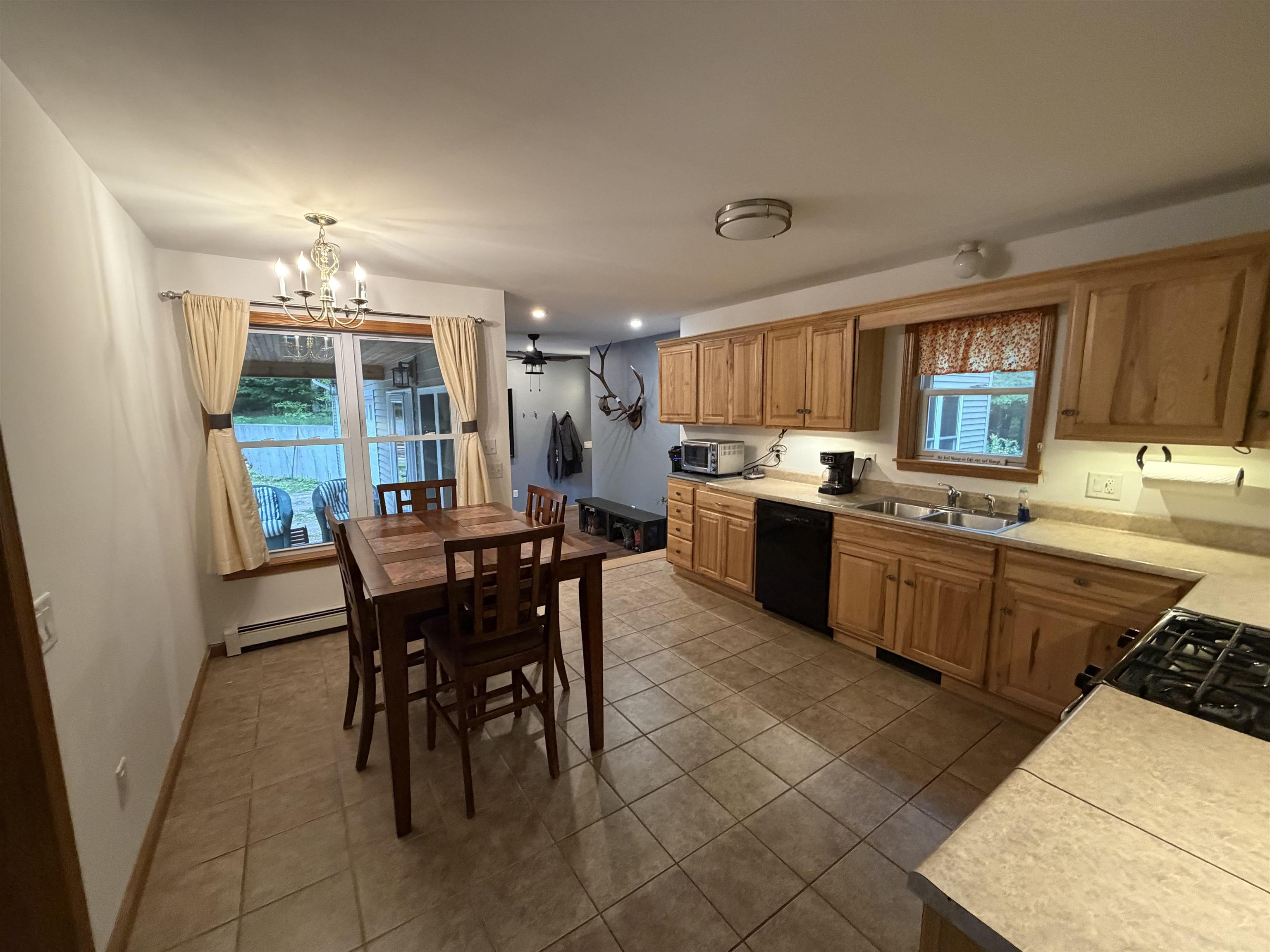 422 Hayden Hill Road E Property Photo 37