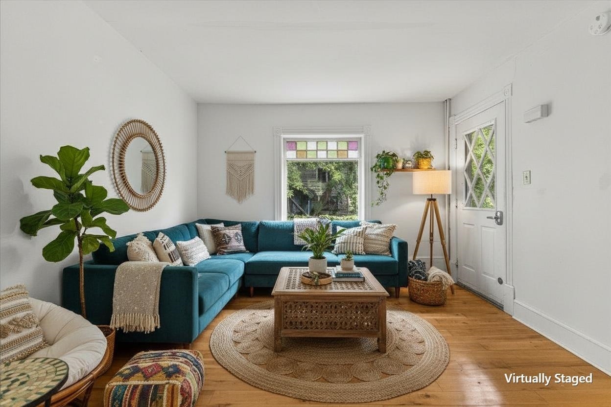 7 Champlain Place Property Photo 5