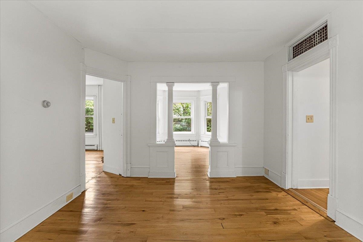7 Champlain Place Property Photo 9