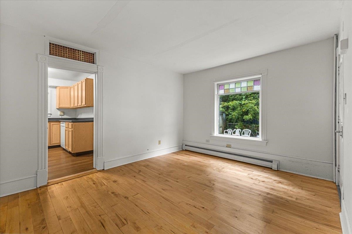 7 Champlain Place Property Photo 11