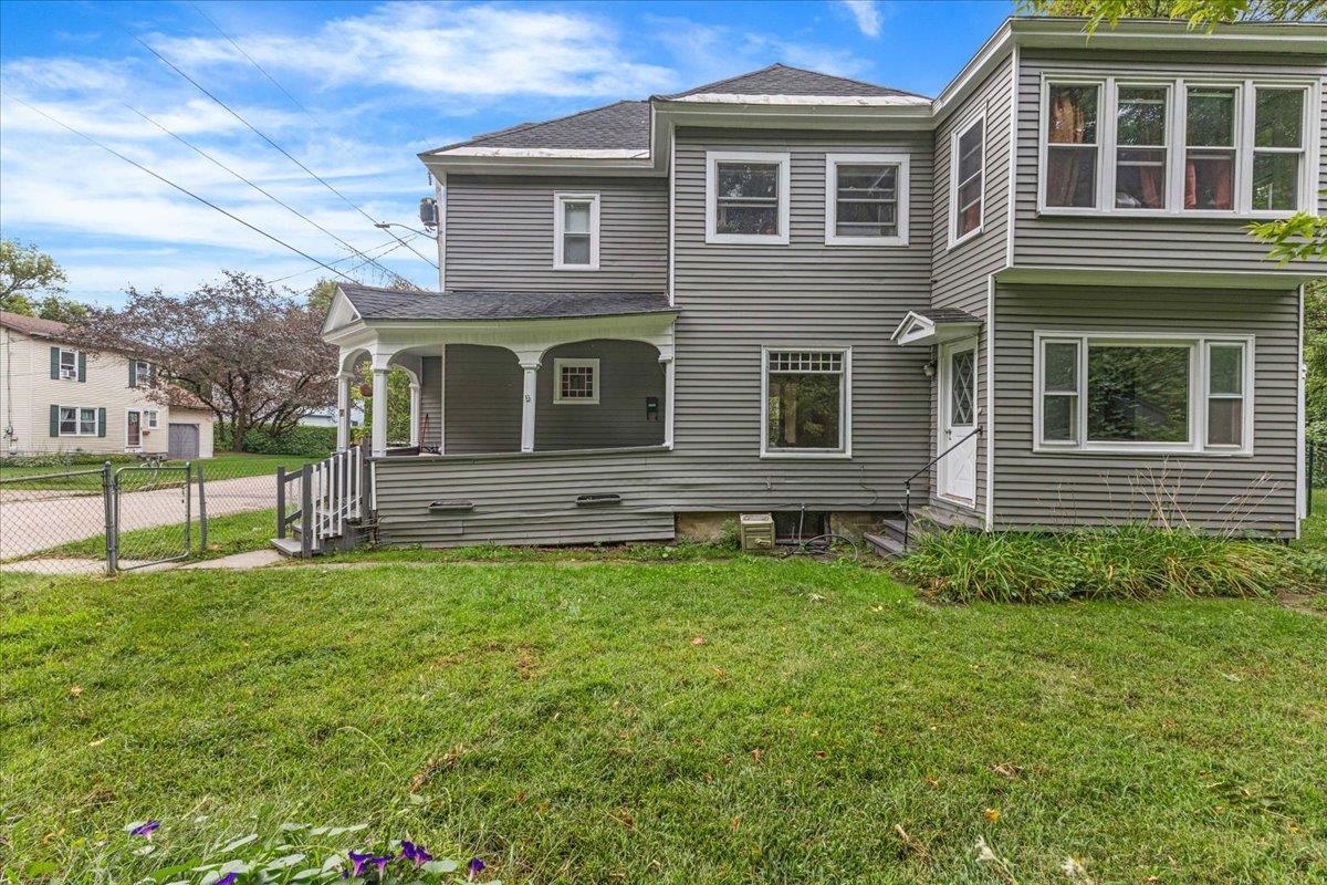 7 Champlain Place Property Photo 37