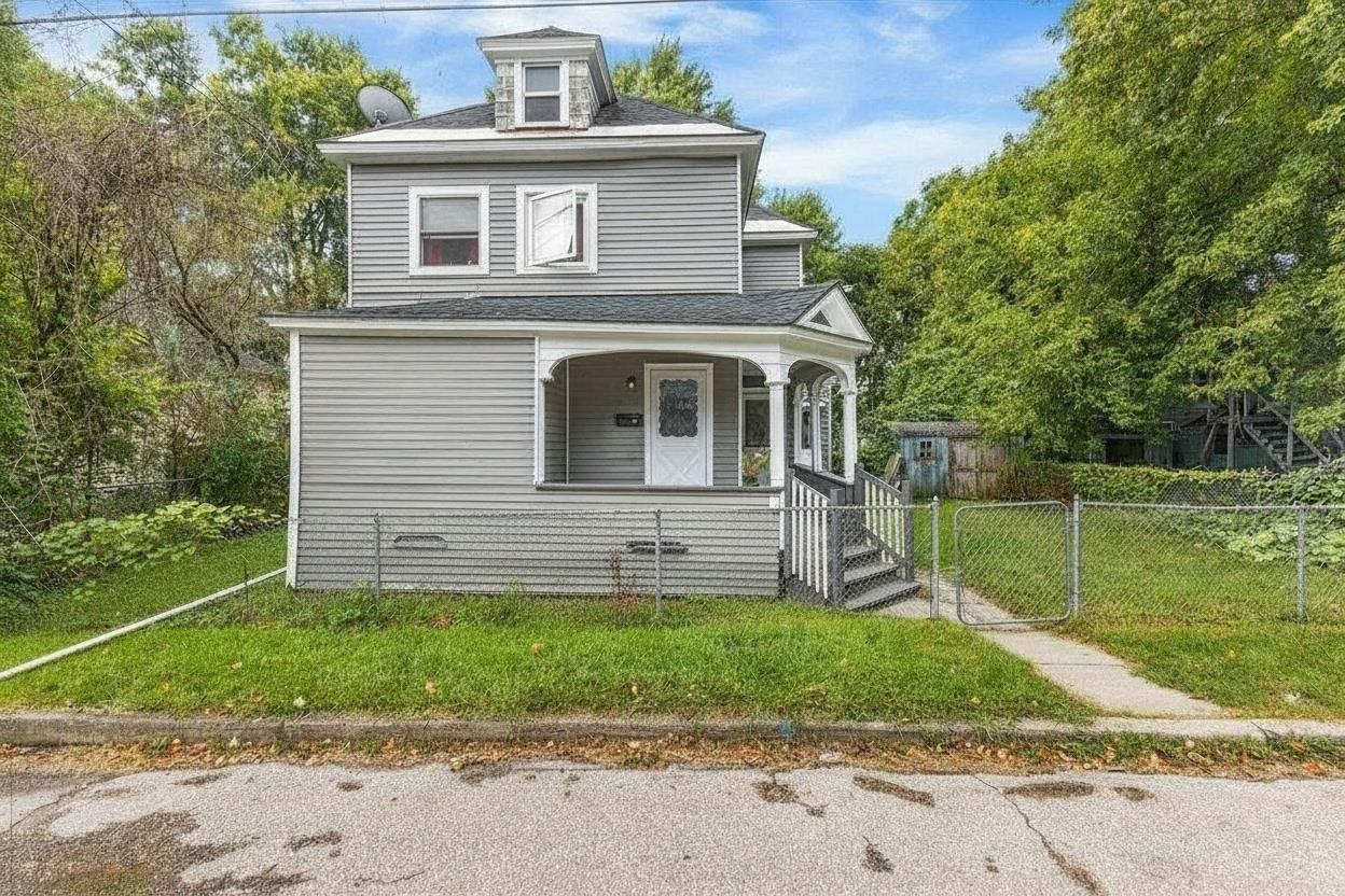 7 Champlain Place Property Photo 38