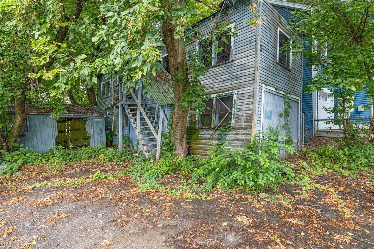 7 Champlain Place Property Photo 39