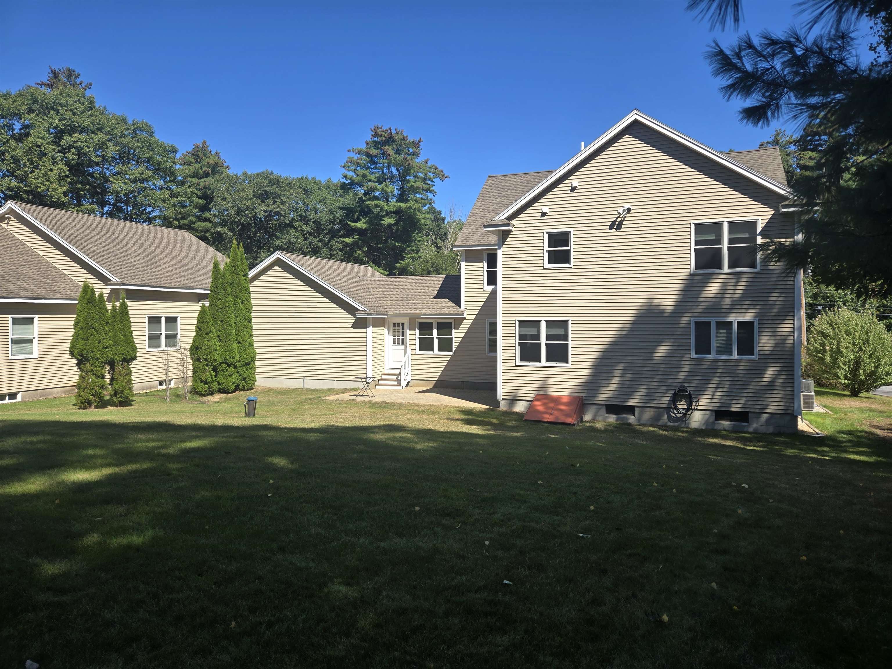82 Dutton Road Property Photo 6