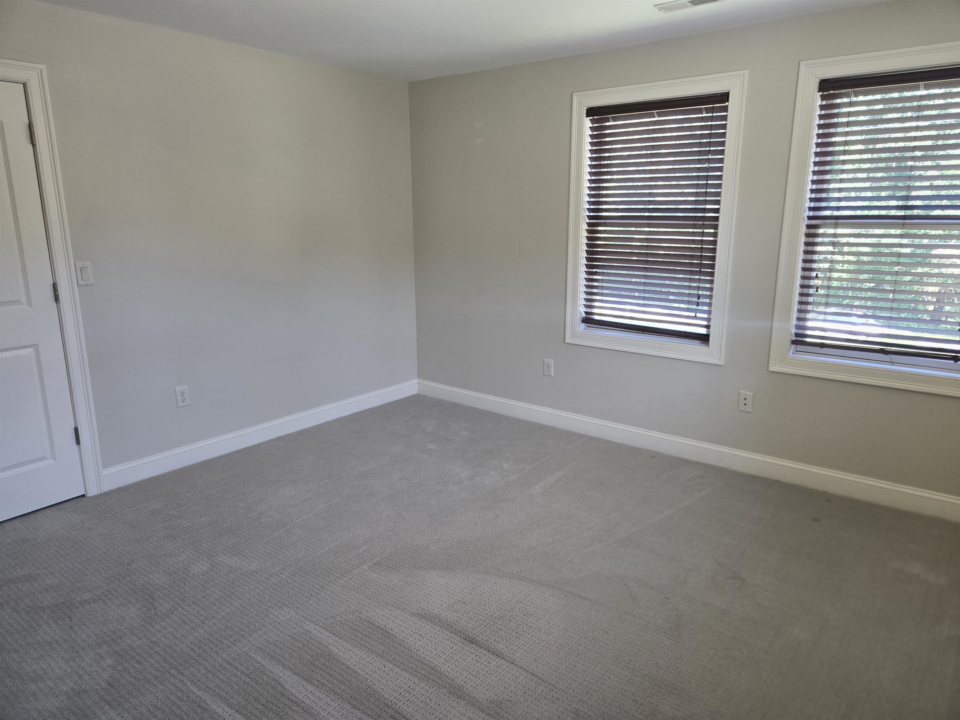 82 Dutton Road Property Photo 37