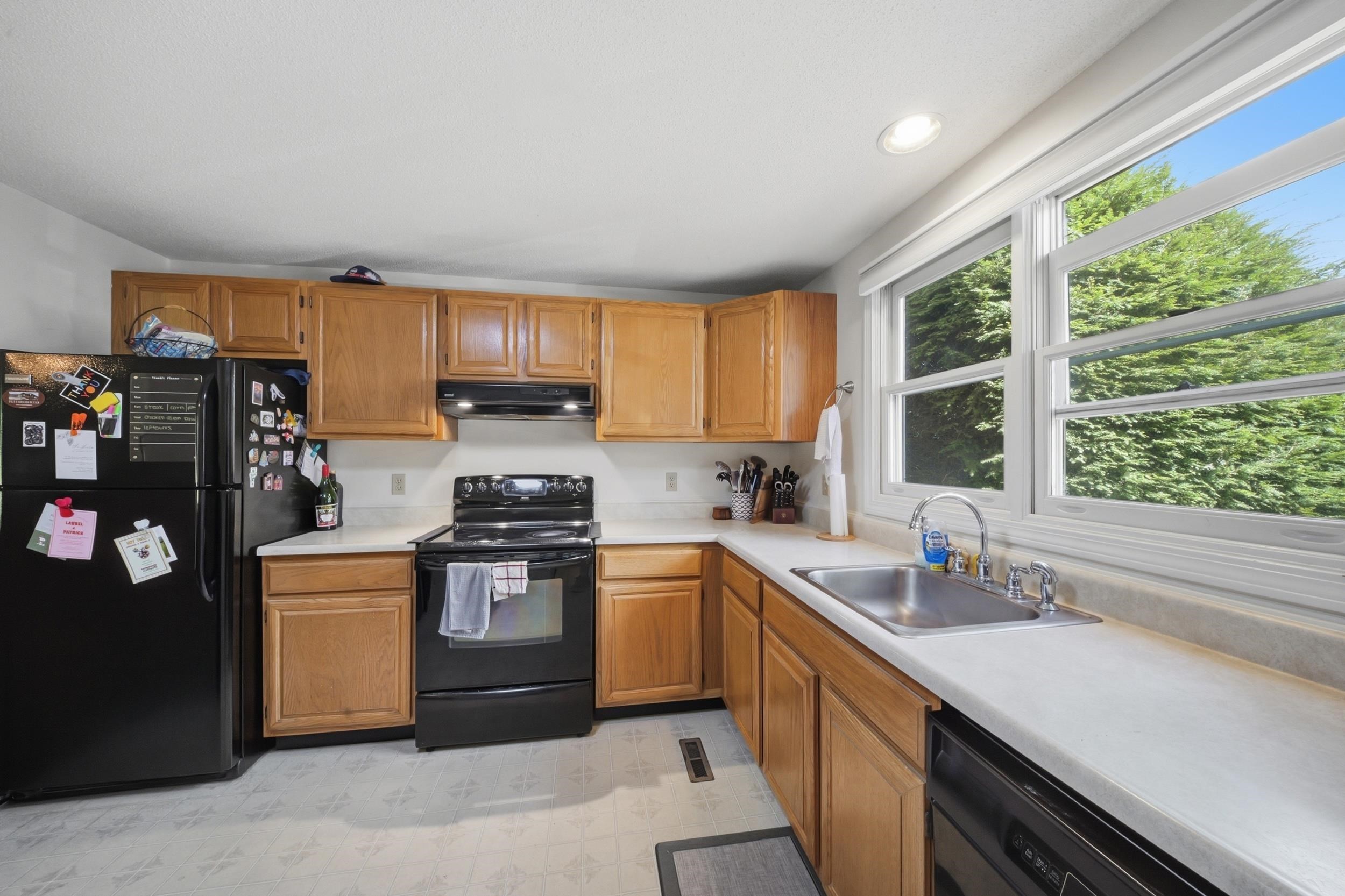 14 Long Hill Road Property Photo 6