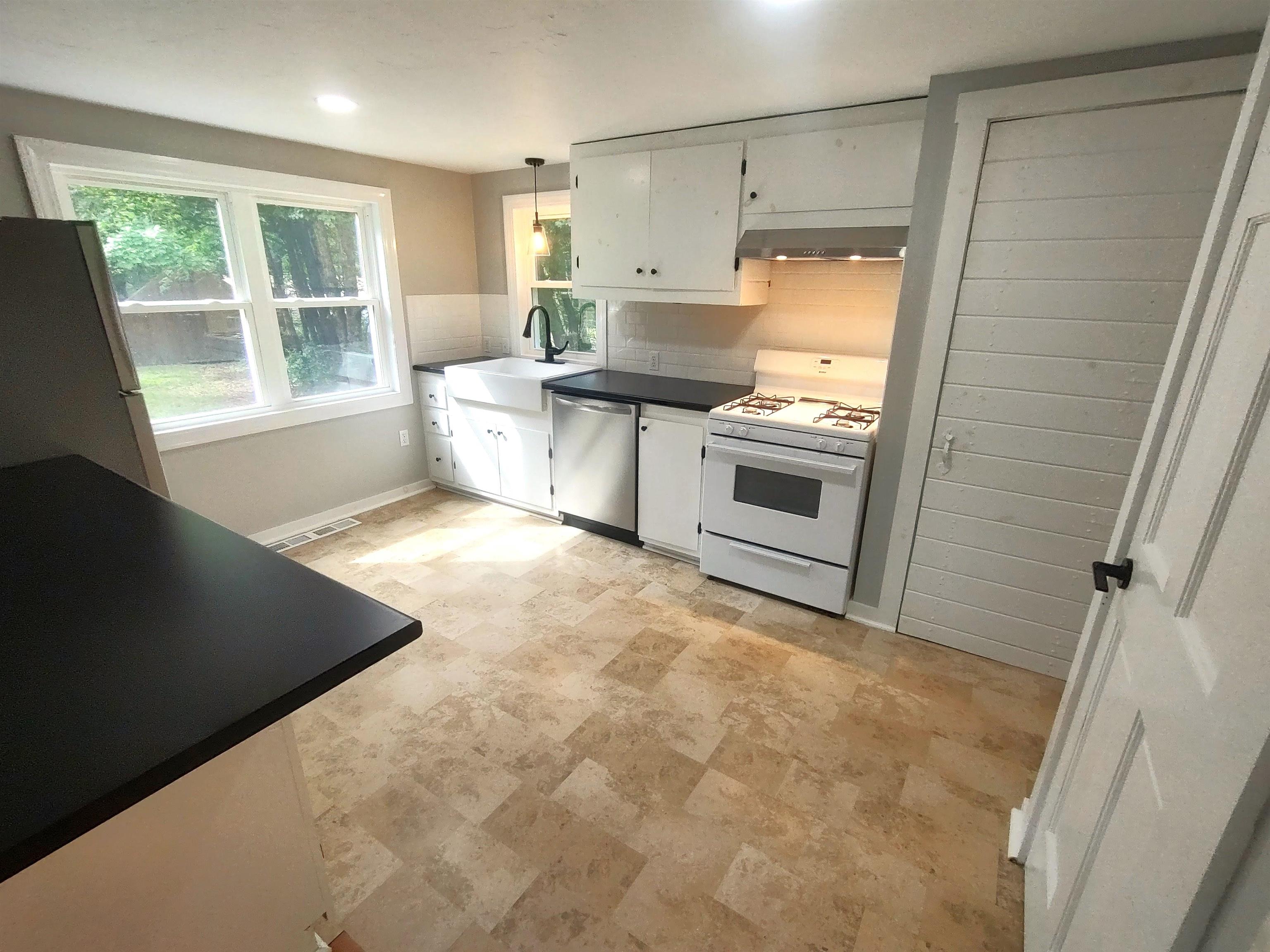 87 Foothills Road Property Photo 23