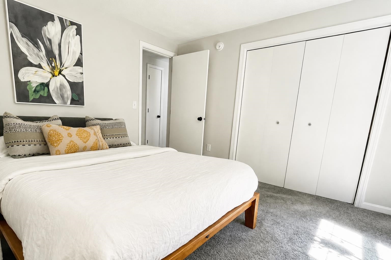512 White Cedar Boulevard Property Photo 12