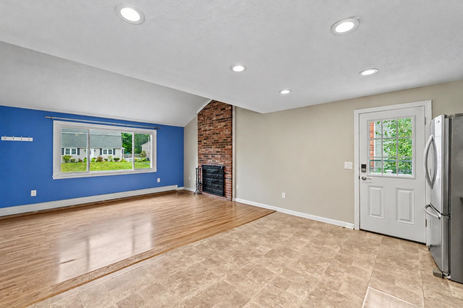5 Estate Drive Property Photo 9