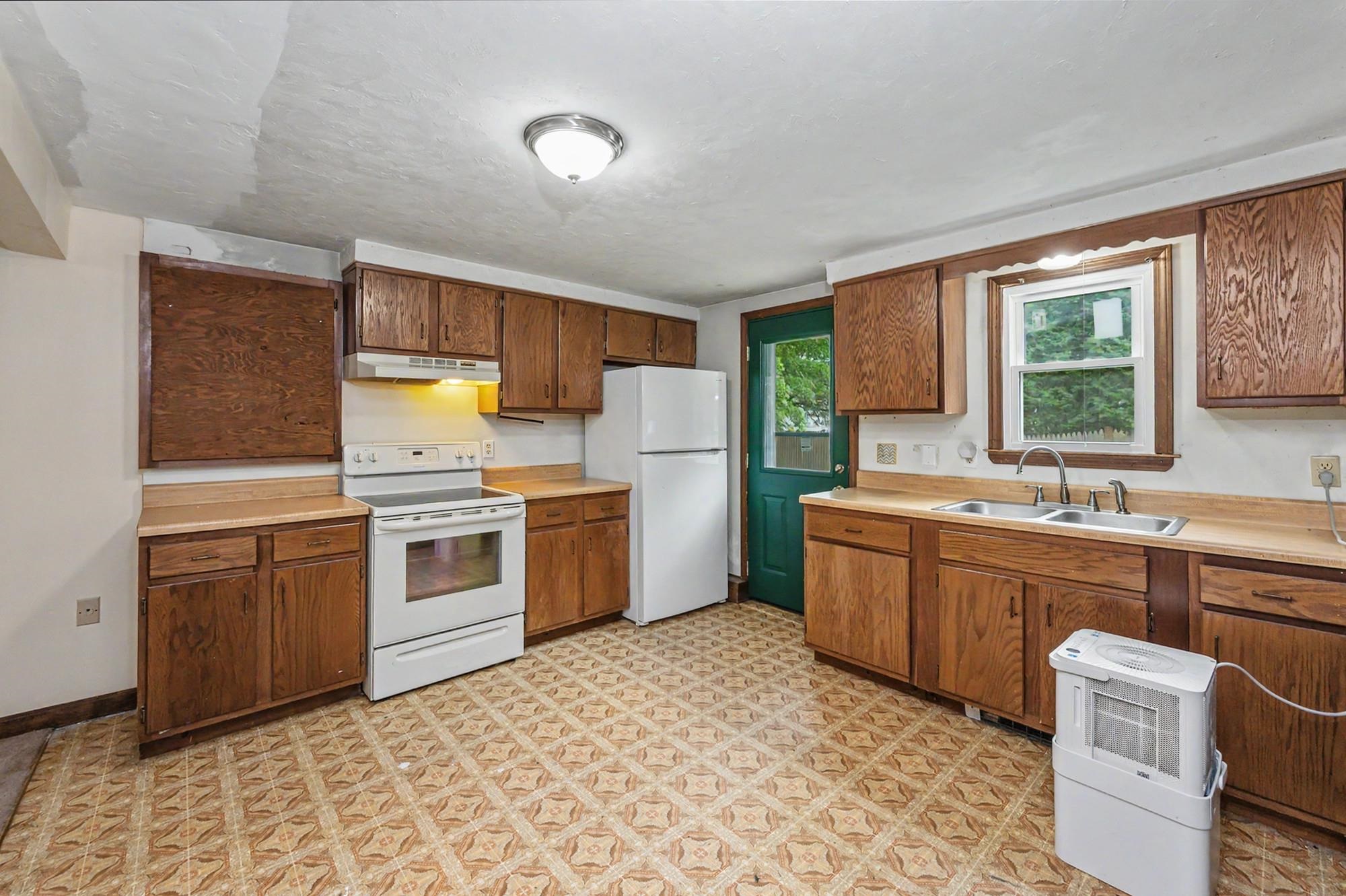 5 Estate Drive Property Photo 29