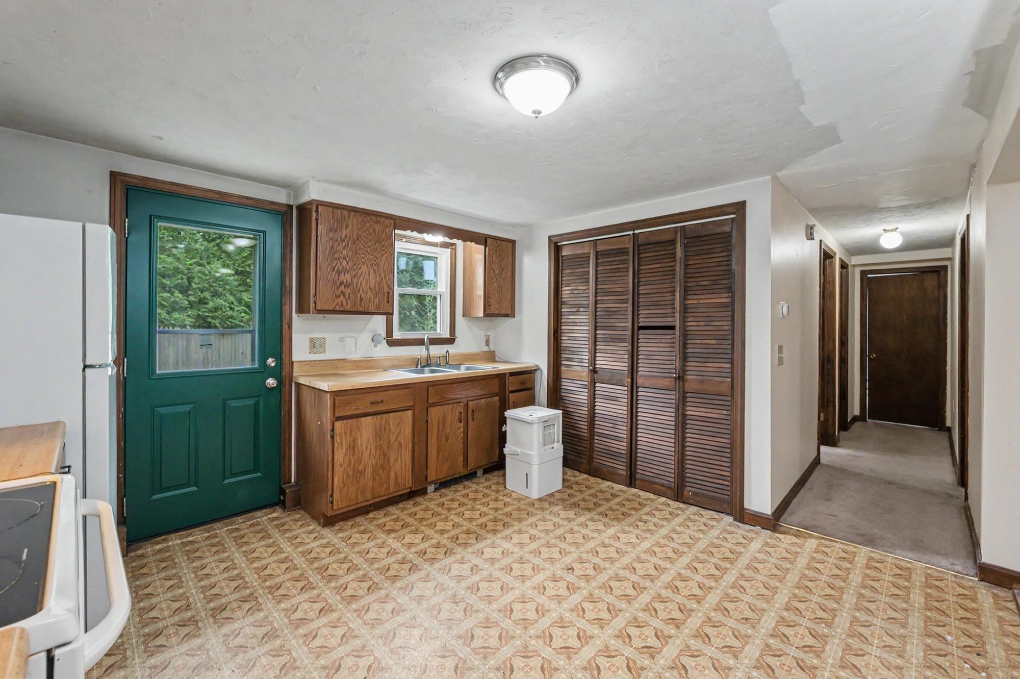 5 Estate Drive Property Photo 30