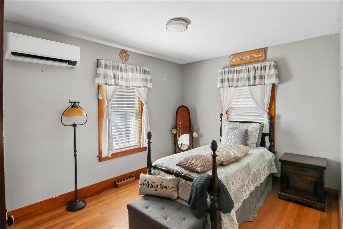 6 Fairview Street Property Photo 18