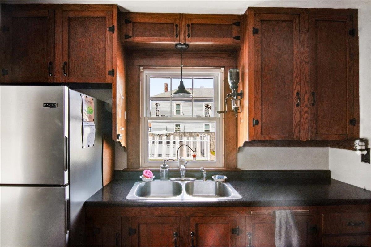 6 Fairview Street Property Photo 25