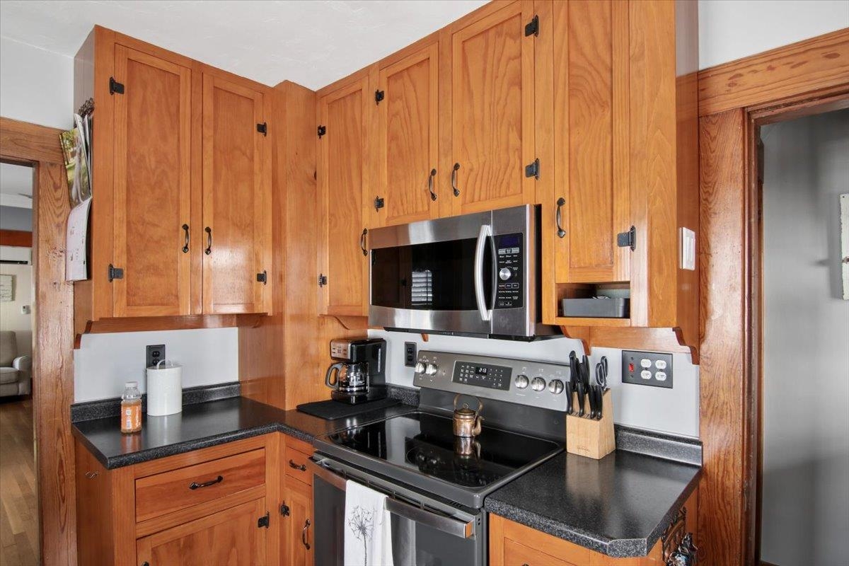 6 Fairview Street Property Photo 26