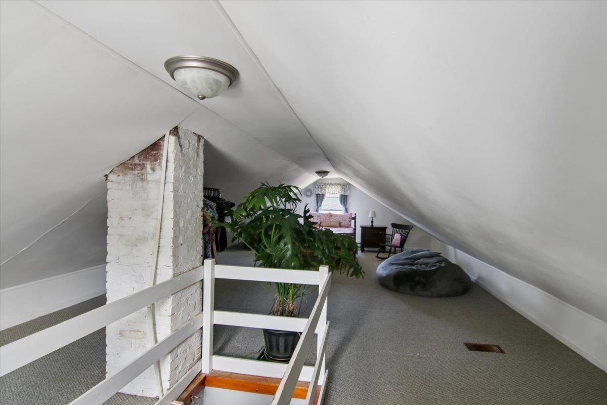 6 Fairview Street Property Photo 28
